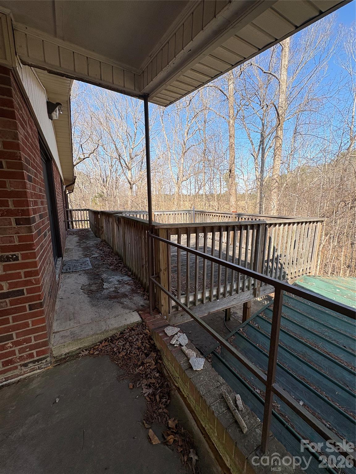 2042 Robinson Road #2 — Newton