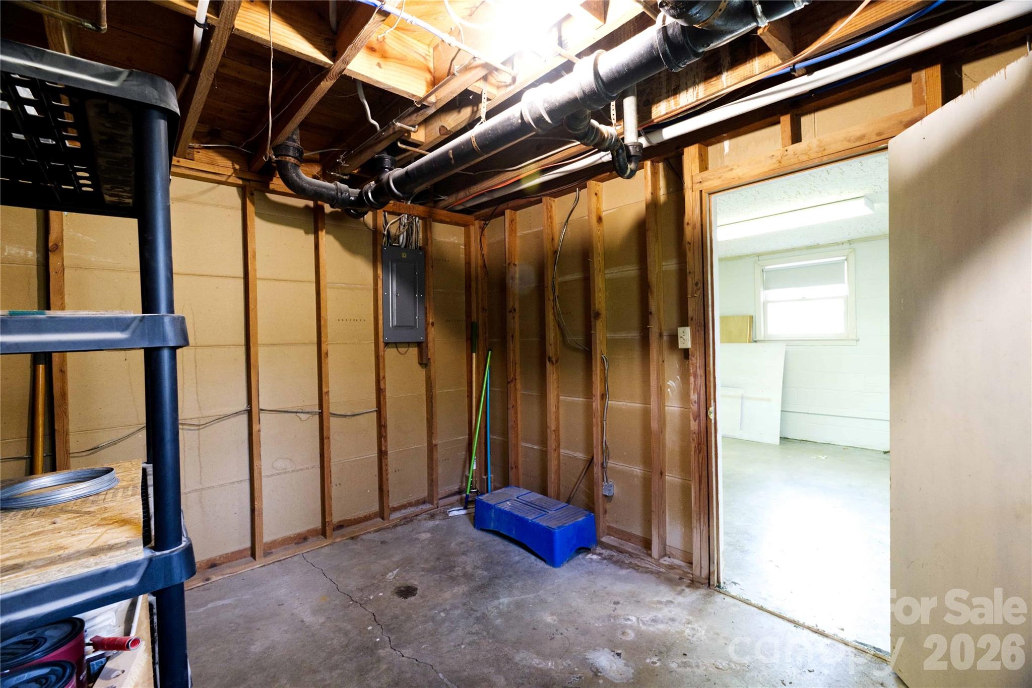 2042 Robinson Road #2 — Newton