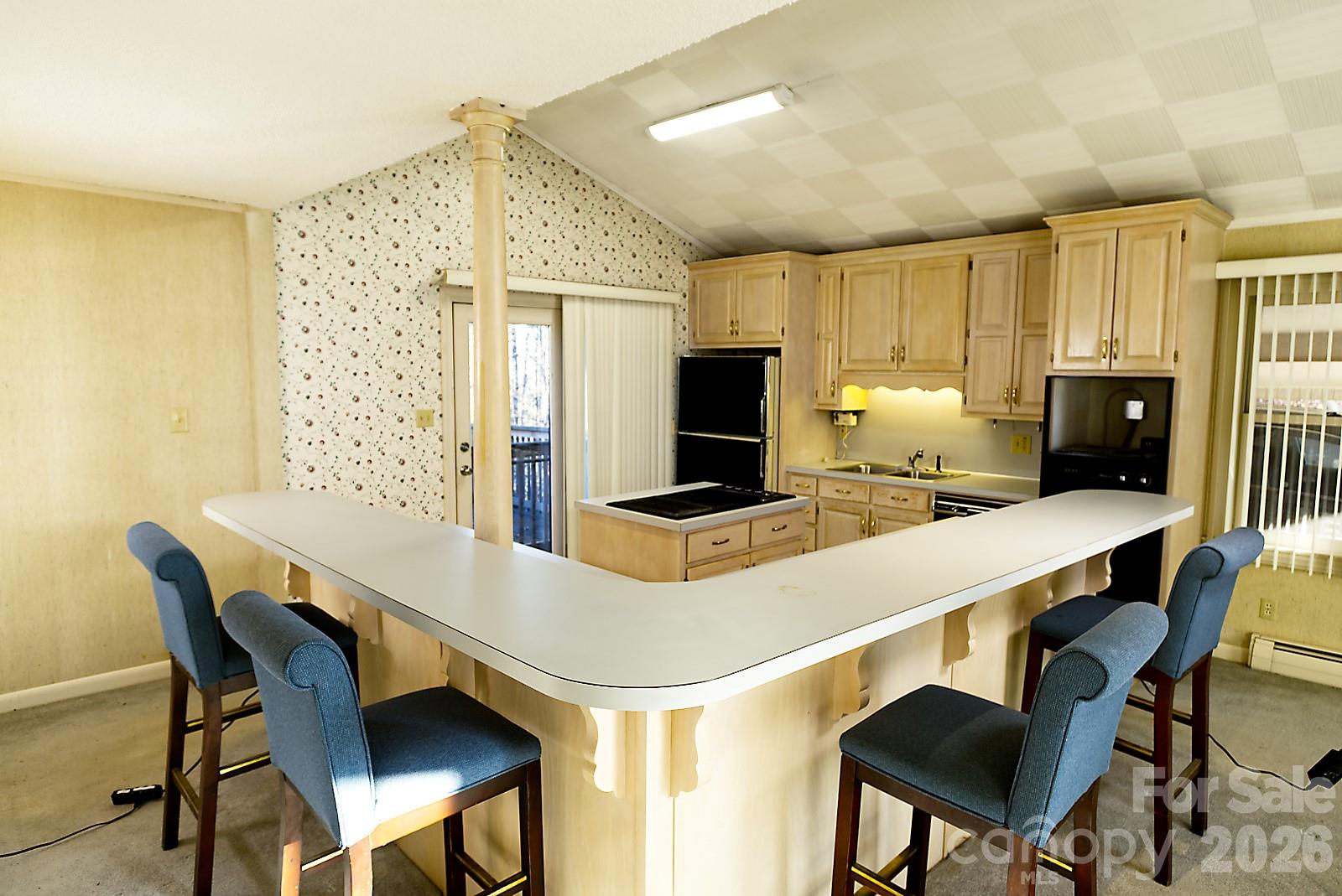 2042 Robinson Road #2 — Newton