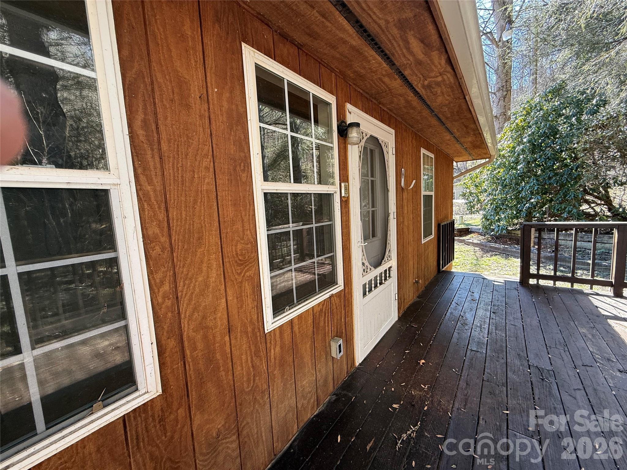 215 Pinellas Lane — Waynesville