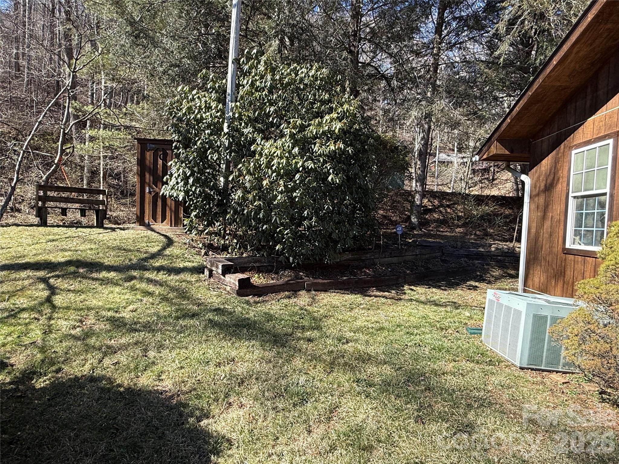 215 Pinellas Lane — Waynesville