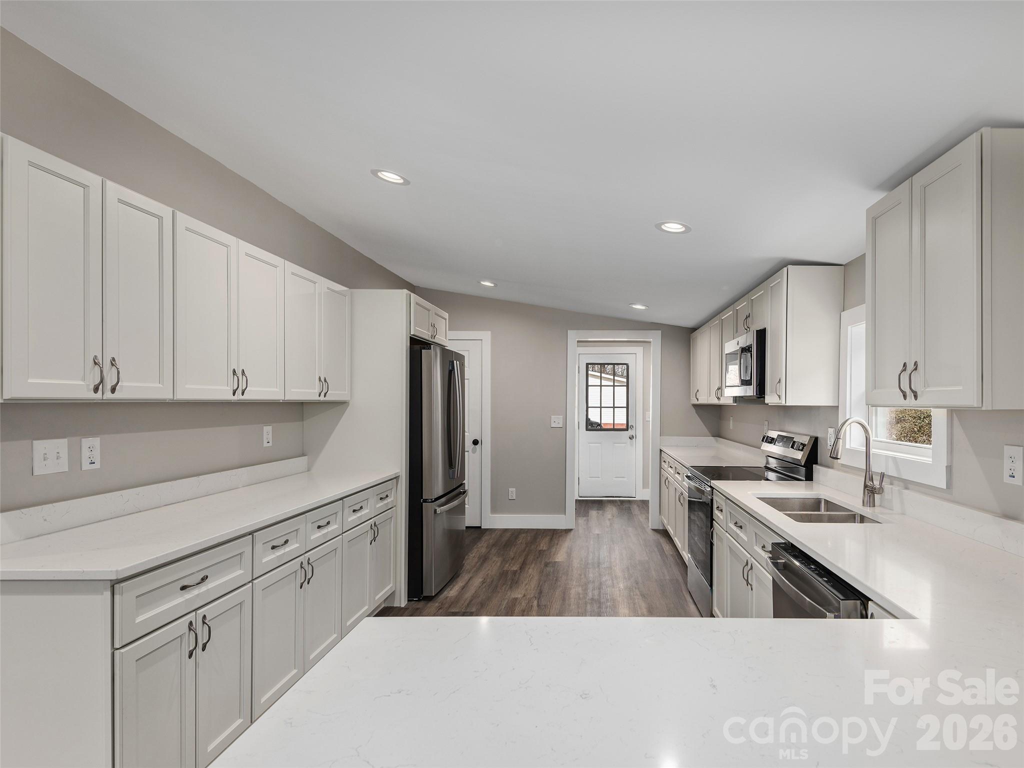 22 Honey Locust Lane — Candler