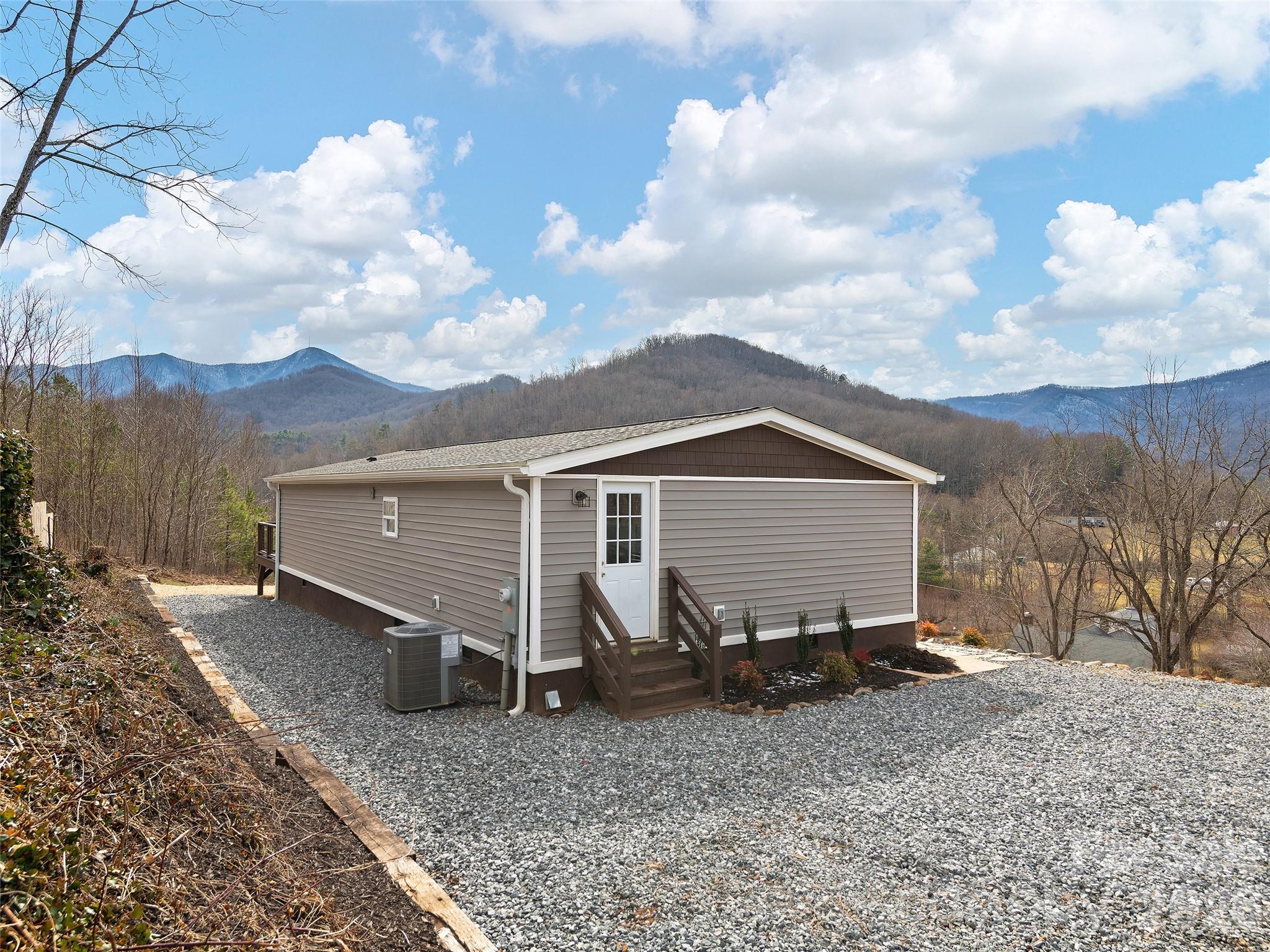 22 Honey Locust Lane — Candler