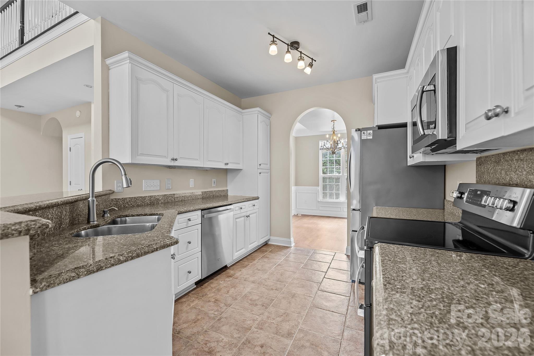 5106 Twin Cedars Drive — Monroe