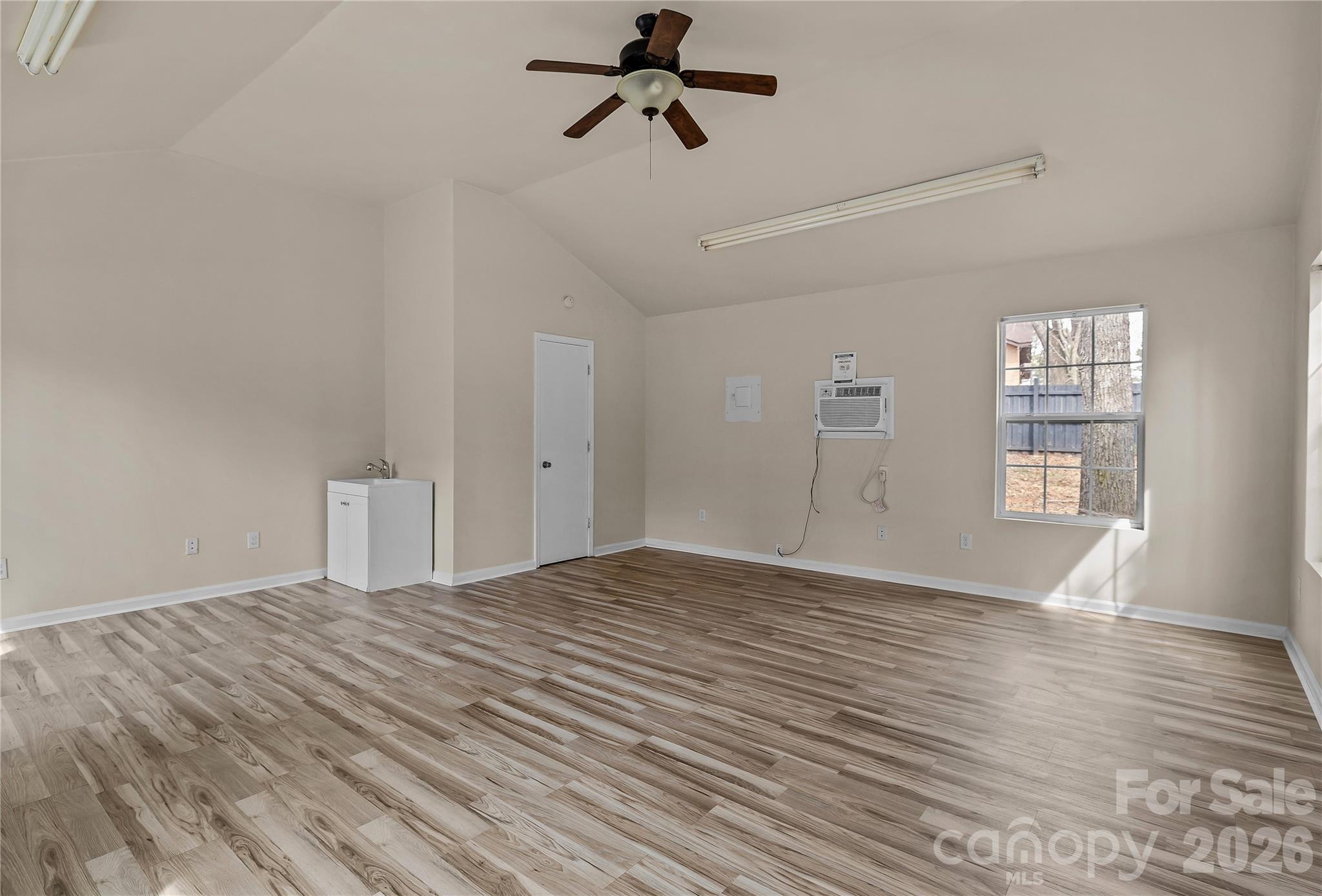 5106 Twin Cedars Drive — Monroe