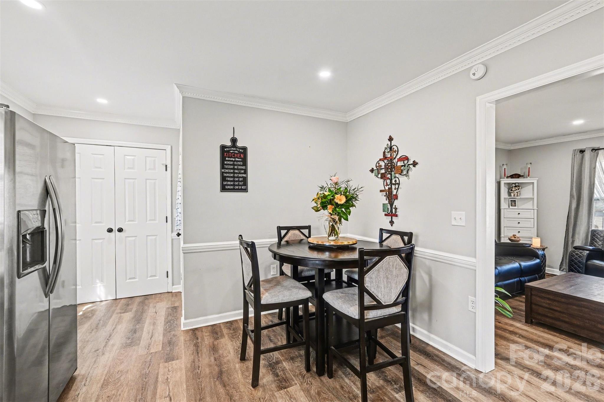 3545 Yorkland Drive — Hickory
