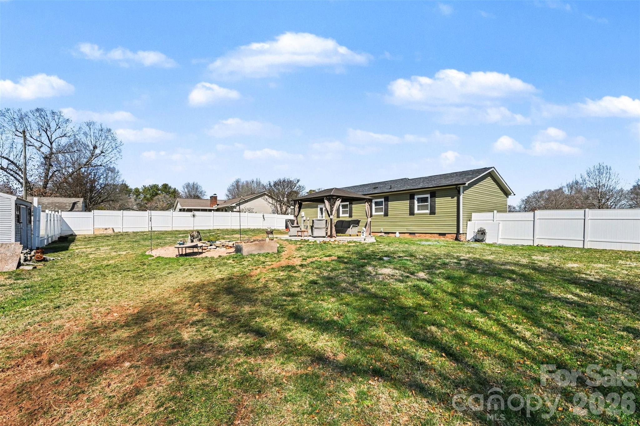 3545 Yorkland Drive — Hickory