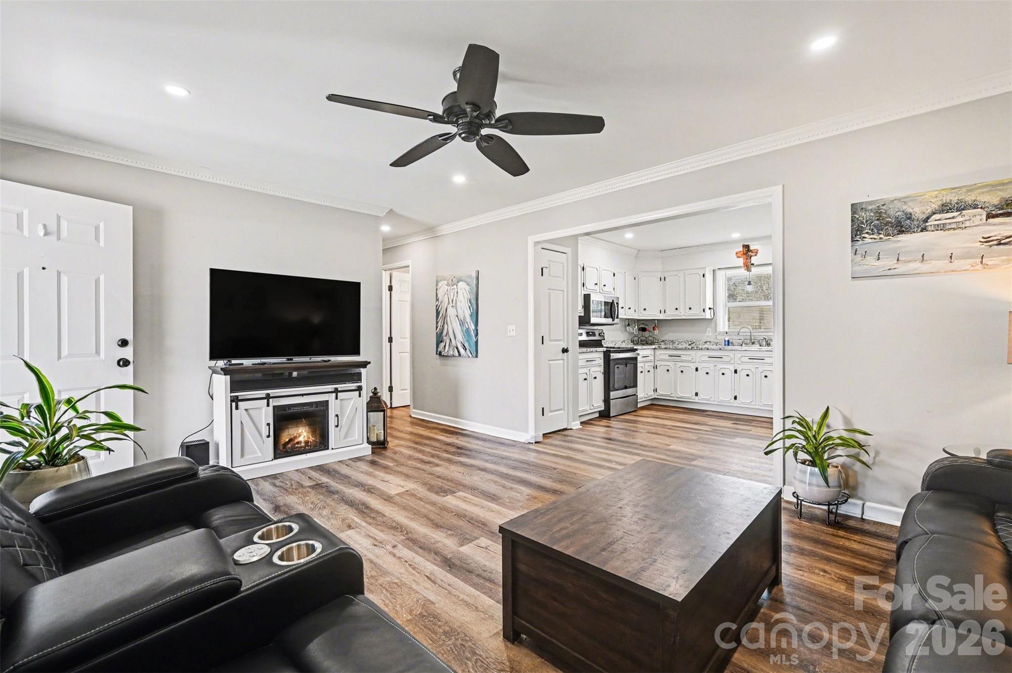 3545 Yorkland Drive — Hickory