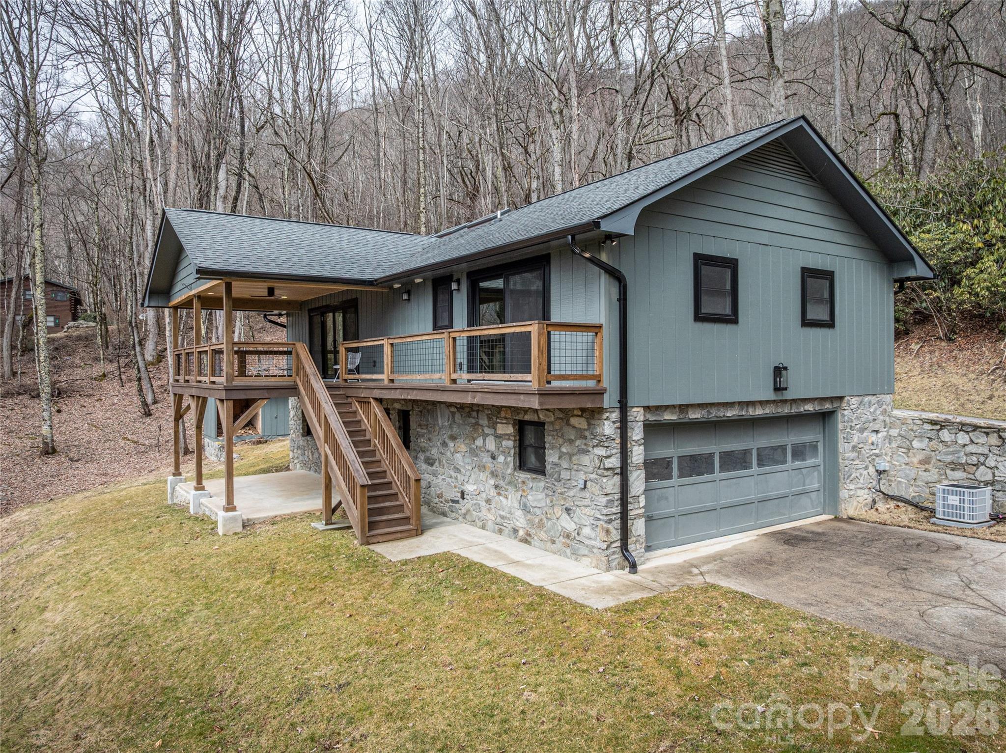 453 Friendly Acres Drive — Waynesville