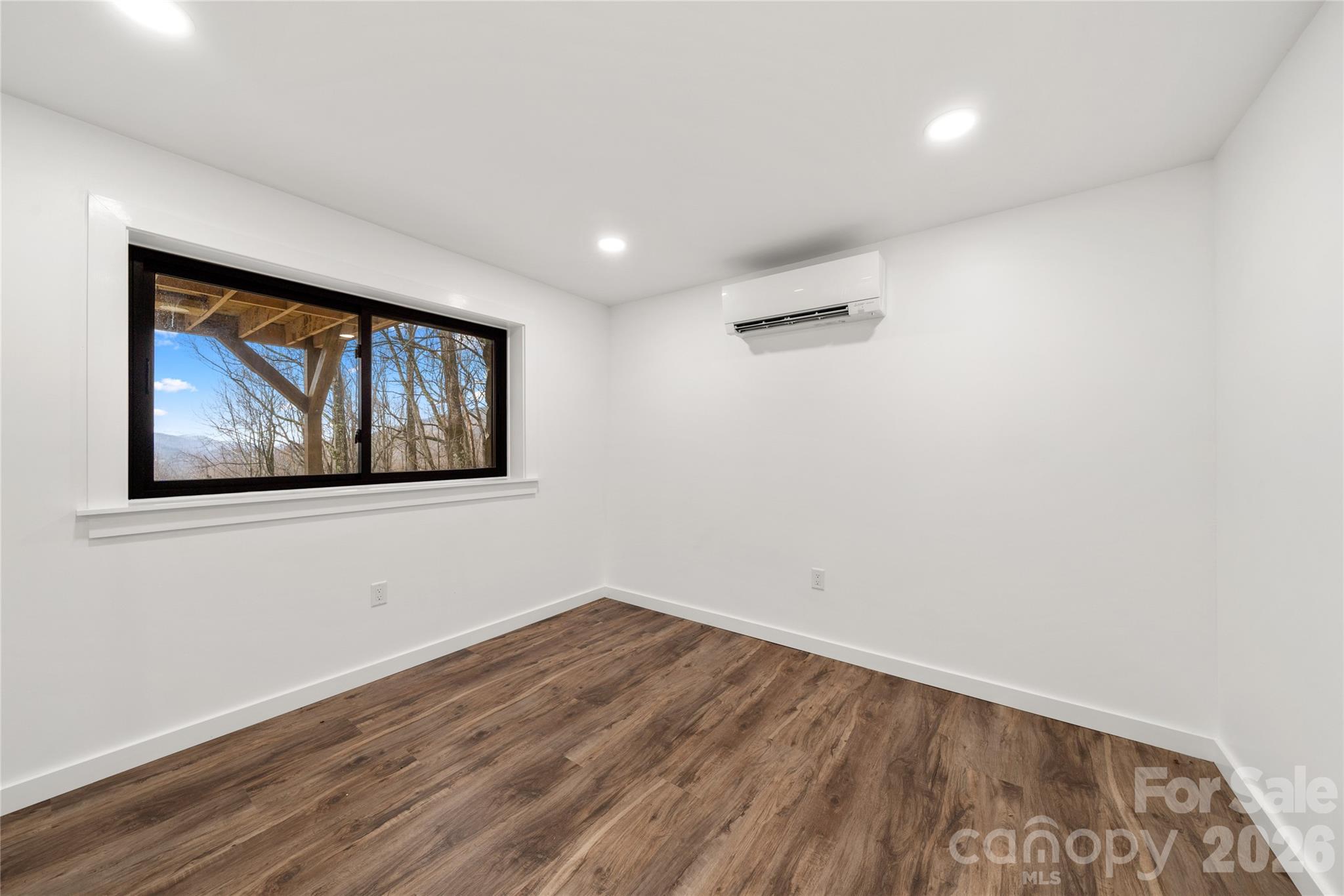 453 Friendly Acres Drive — Waynesville