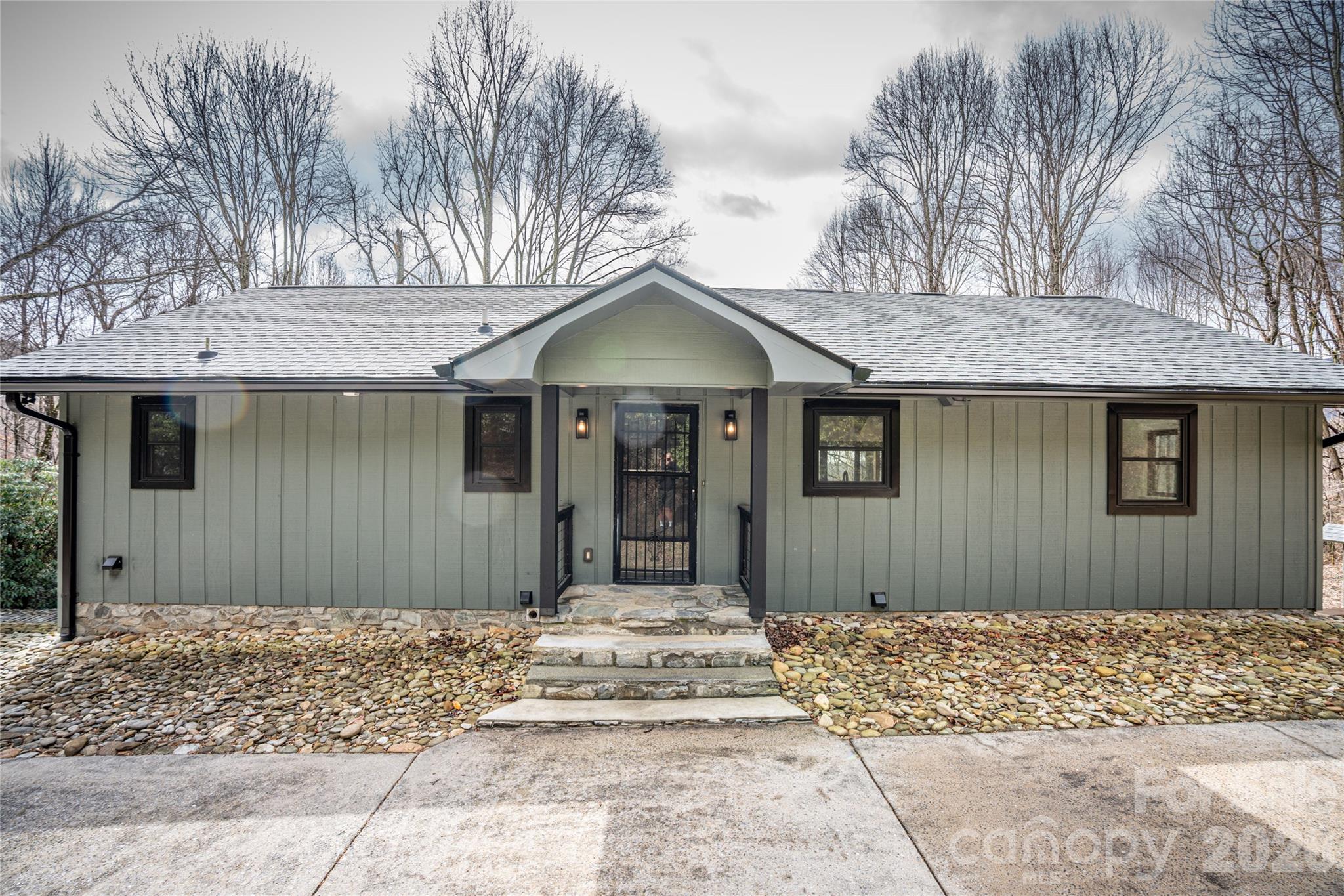 453 Friendly Acres Drive — Waynesville