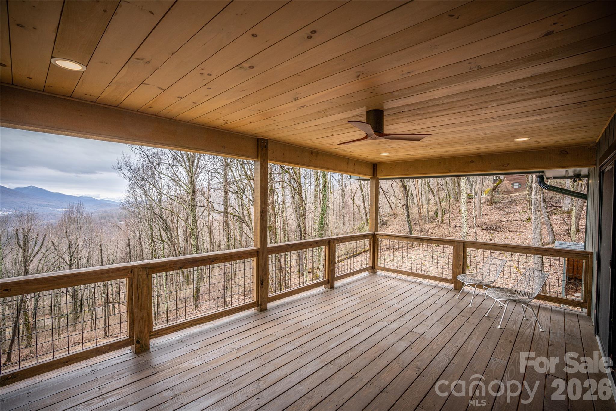 453 Friendly Acres Drive — Waynesville