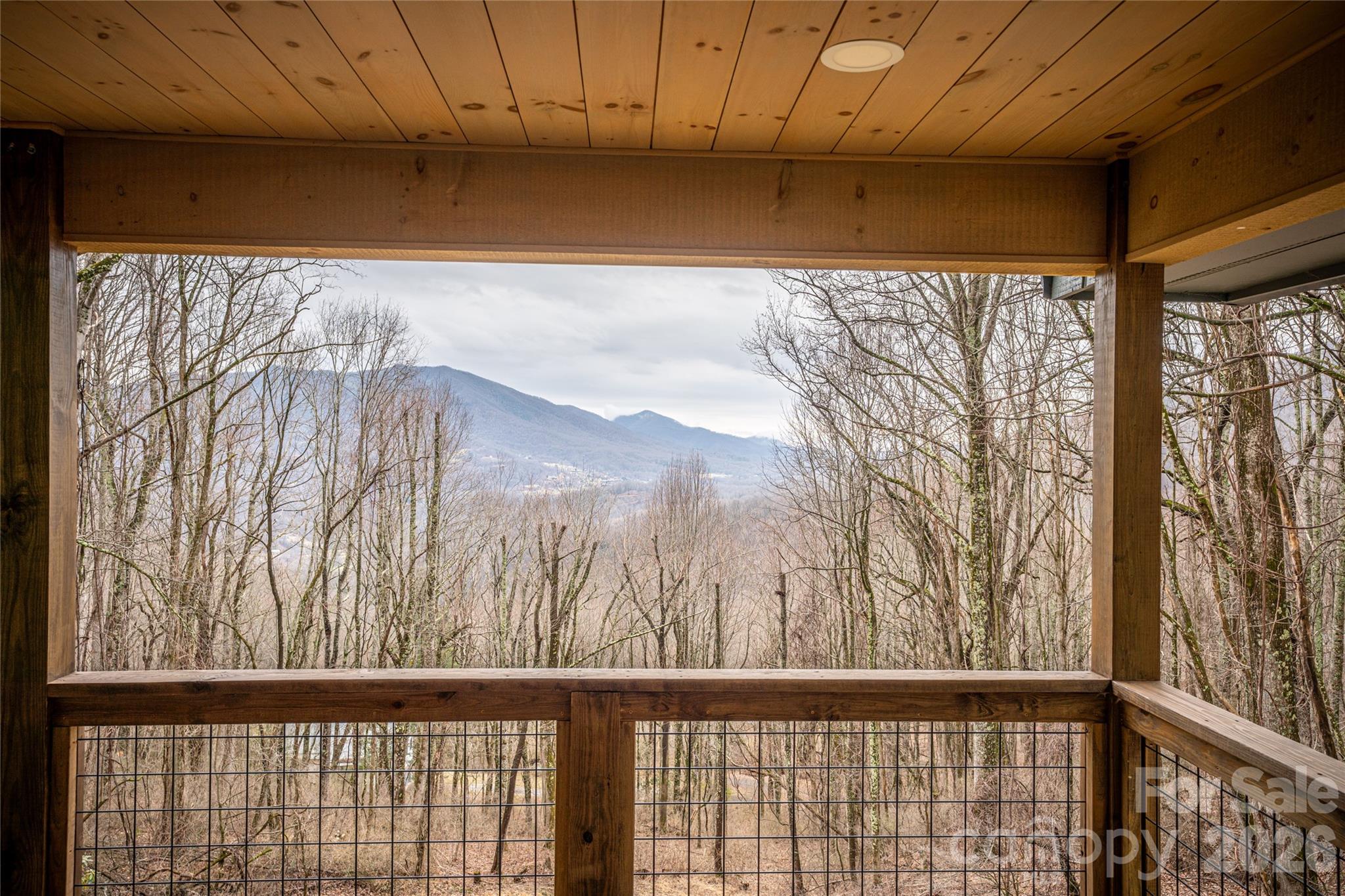 453 Friendly Acres Drive — Waynesville