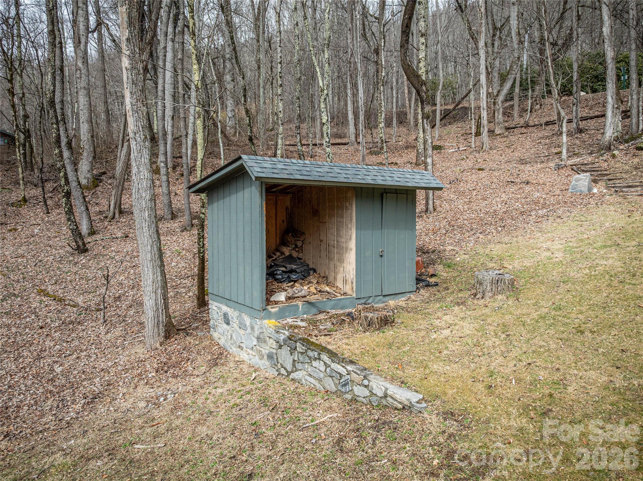 453 Friendly Acres Drive — Waynesville