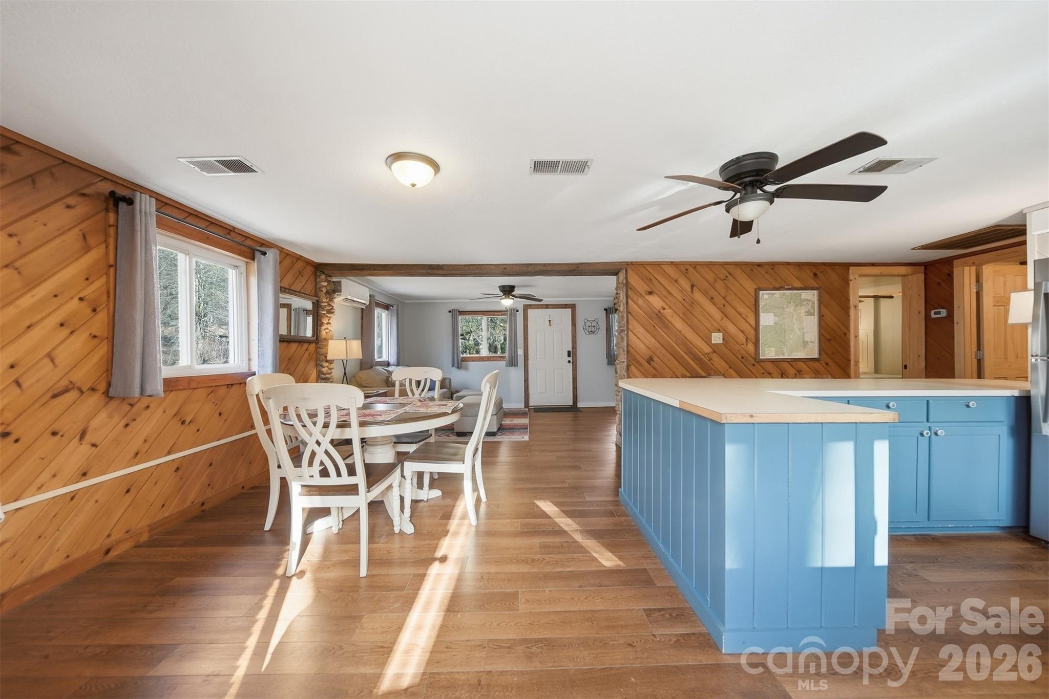 7495 Laurel Street — Collettsville