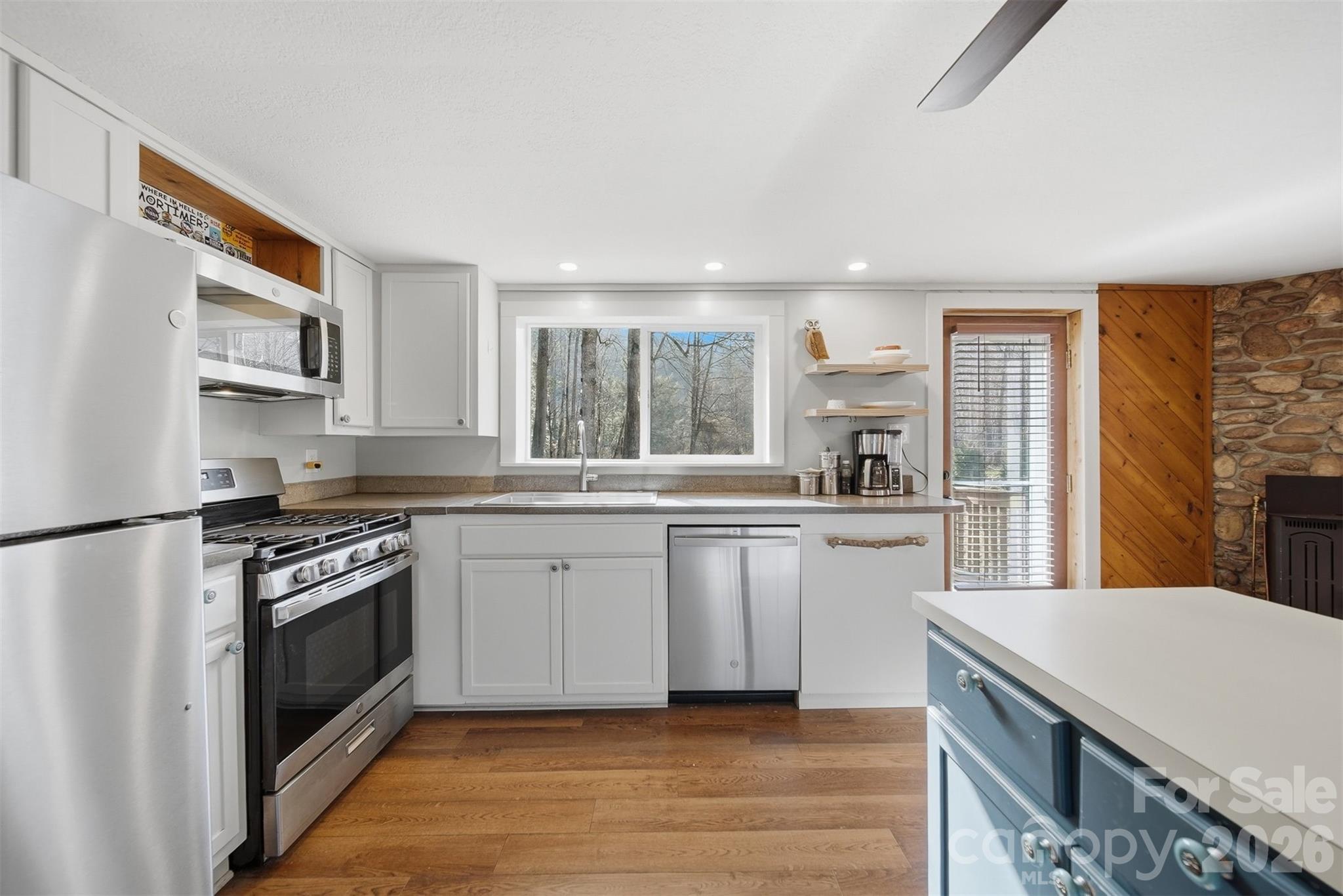 7495 Laurel Street — Collettsville