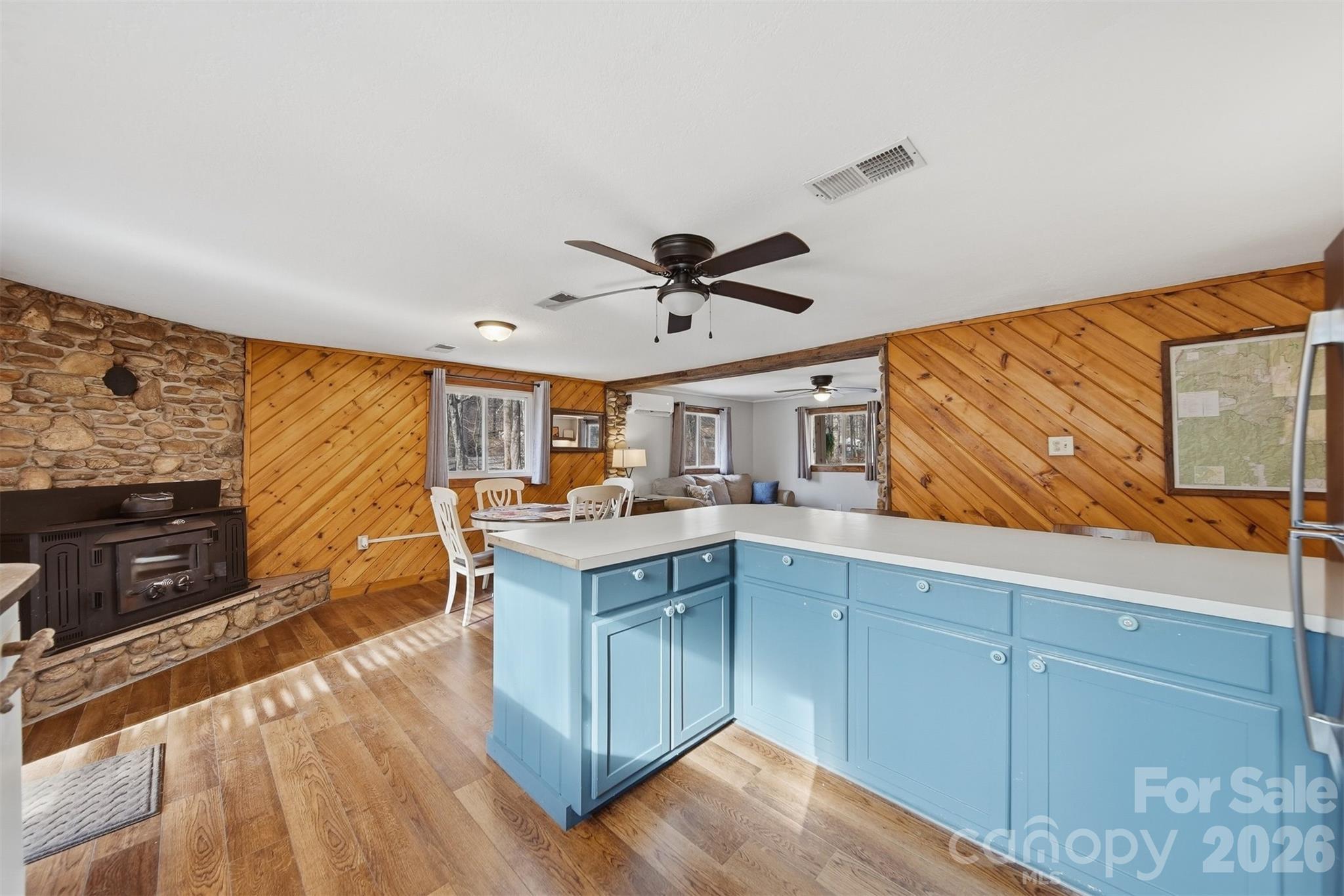 7495 Laurel Street — Collettsville