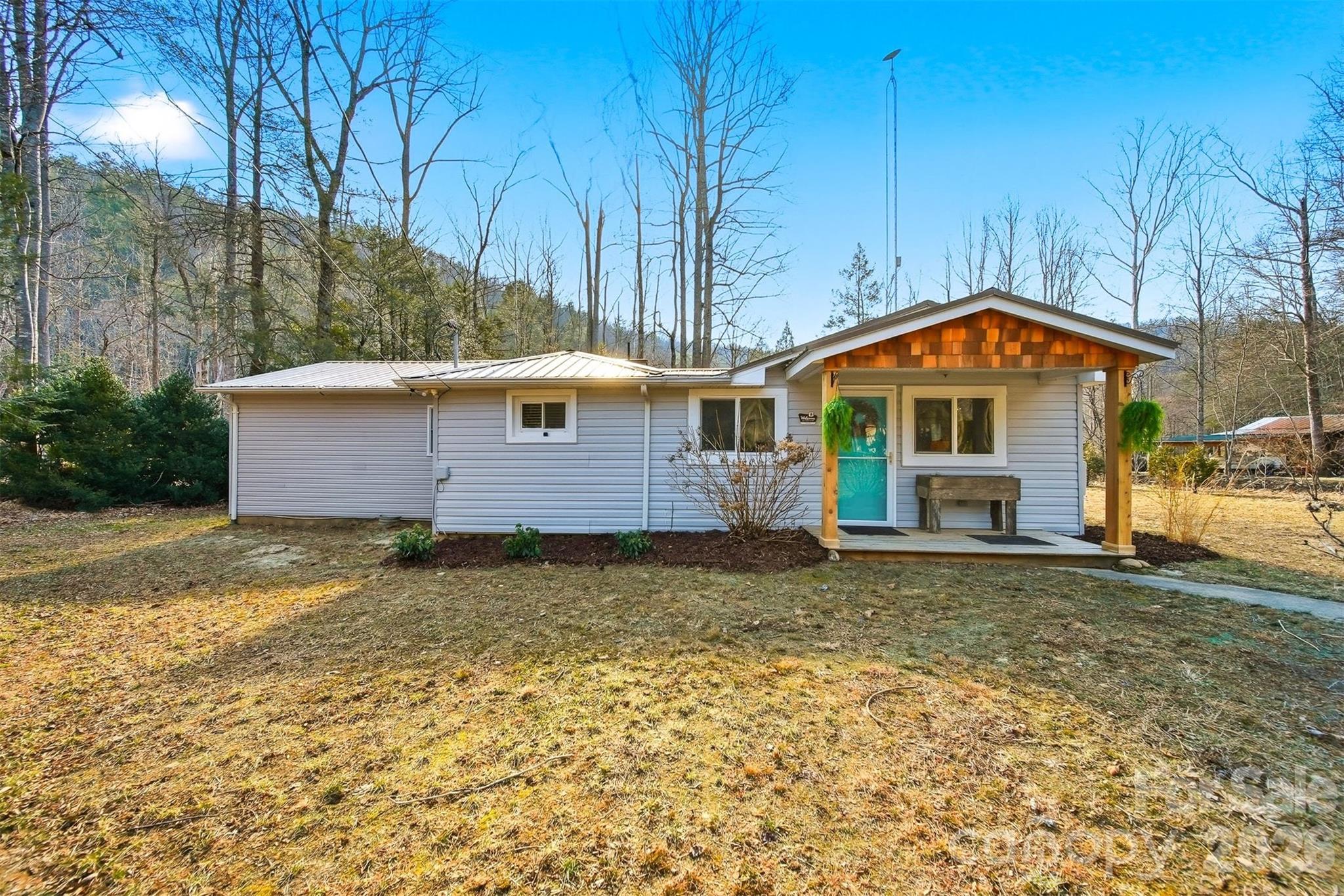 7495 Laurel Street — Collettsville