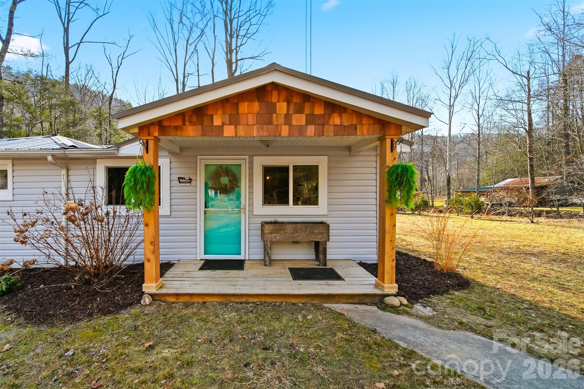7495 Laurel Street — Collettsville