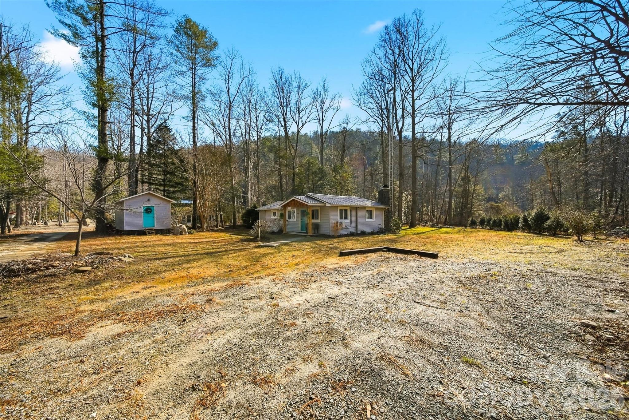7495 Laurel Street — Collettsville