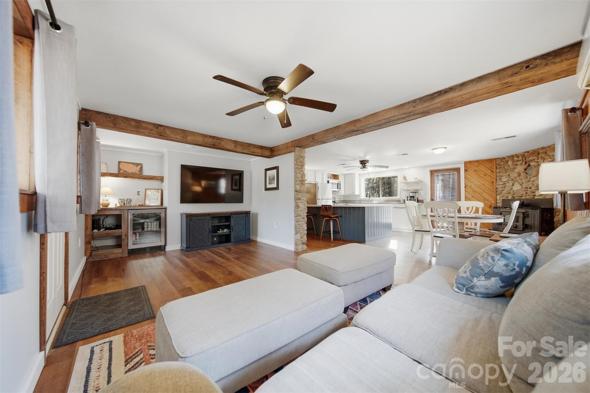 7495 Laurel Street — Collettsville
