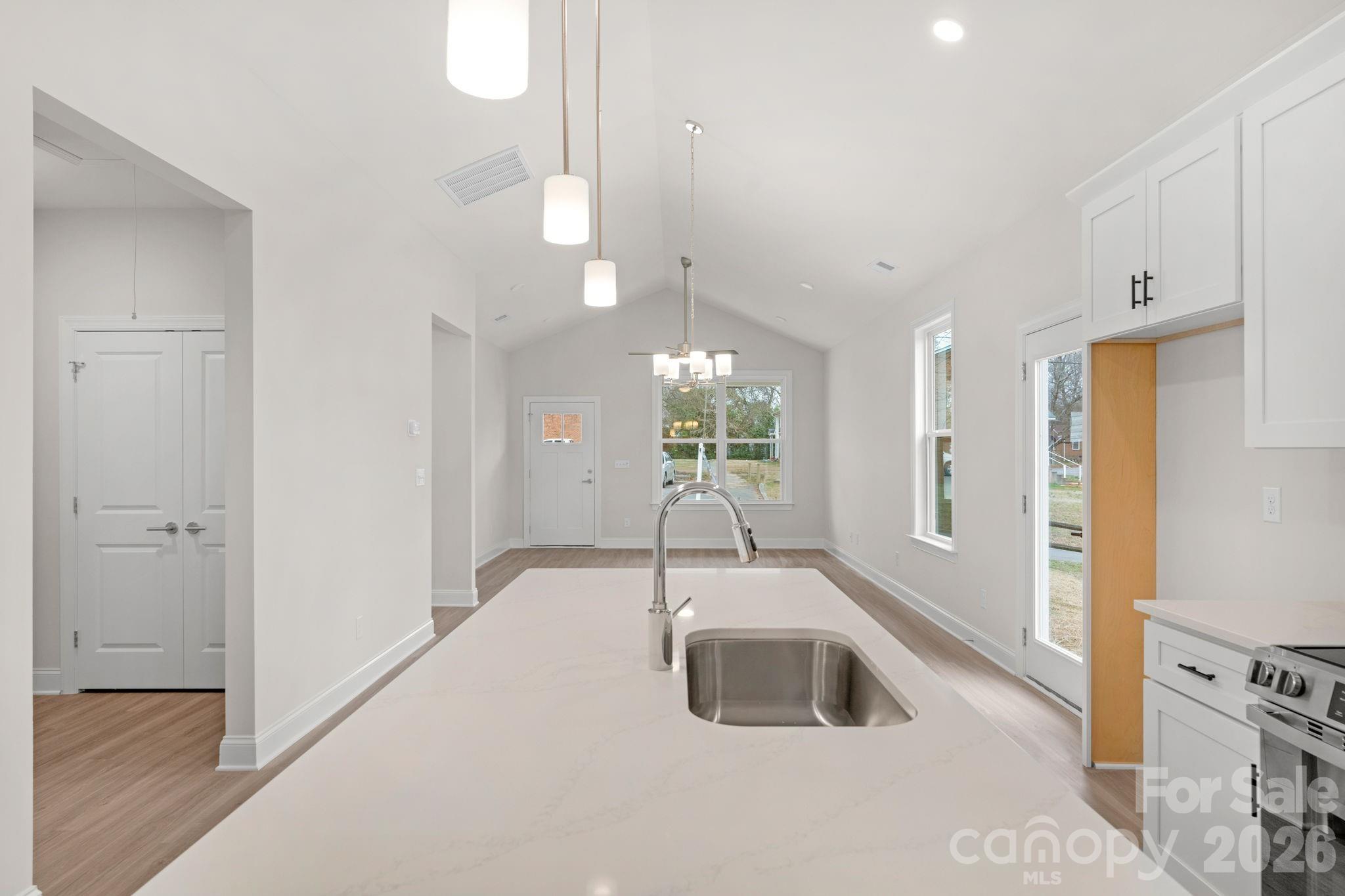 1107 Burke Street — Monroe