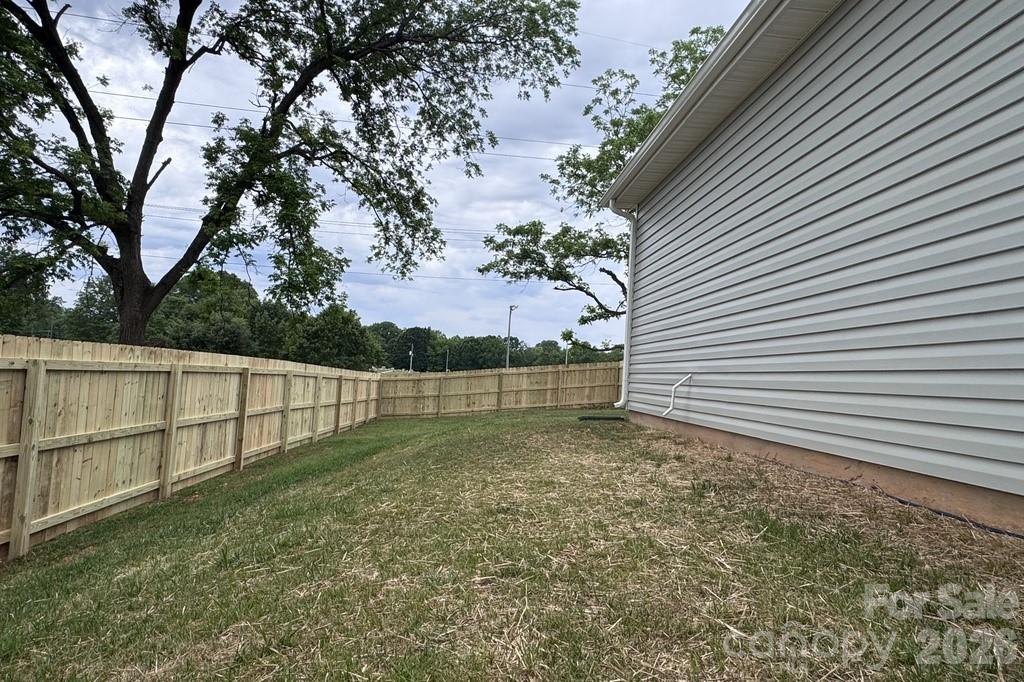 1107 Burke Street — Monroe