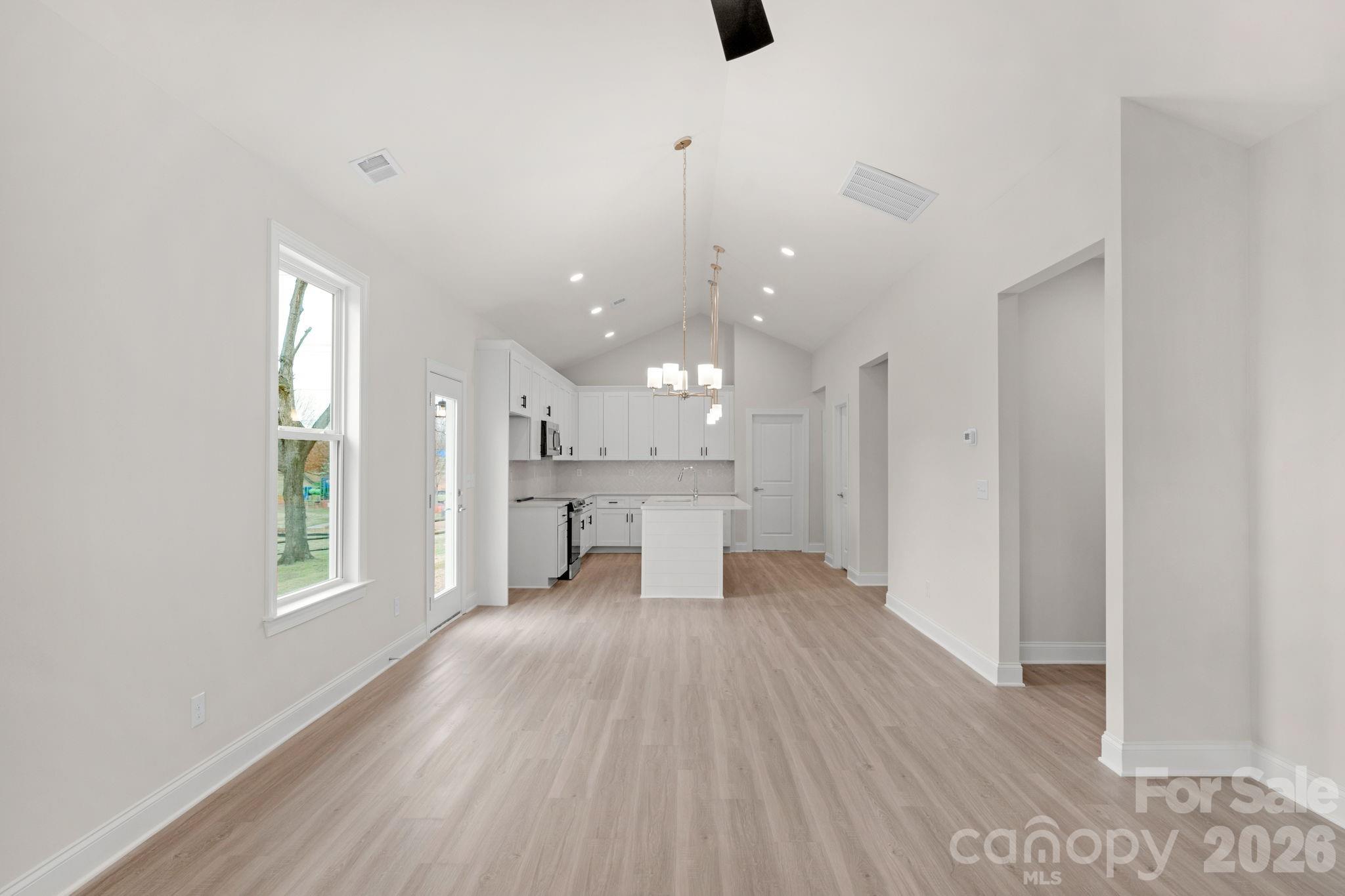 1107 Burke Street — Monroe