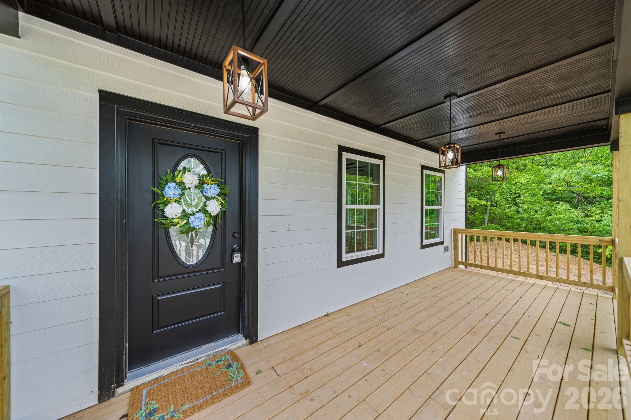 123 Tallassee Lane — New London