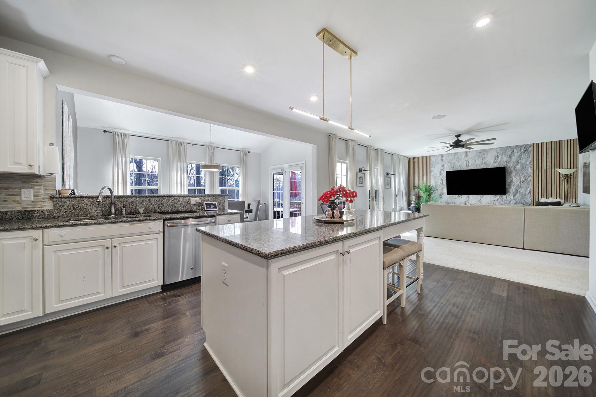 6710 Carradale Way — Charlotte