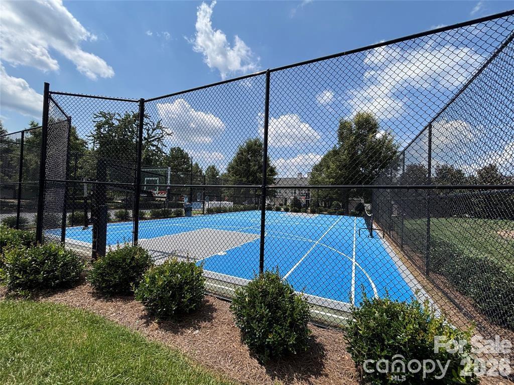 6710 Carradale Way — Charlotte