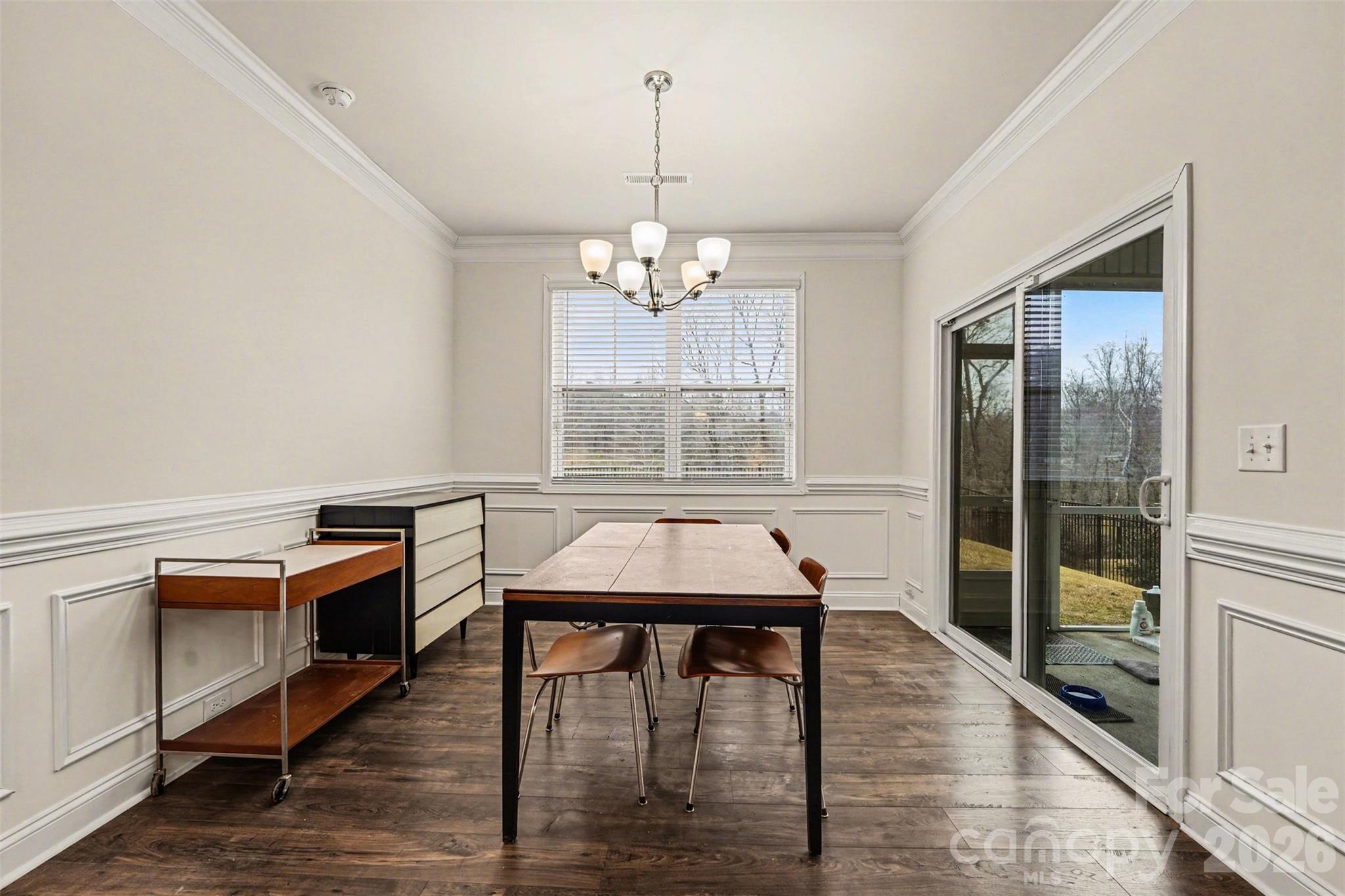 332 Secretariat Drive — Iron Station