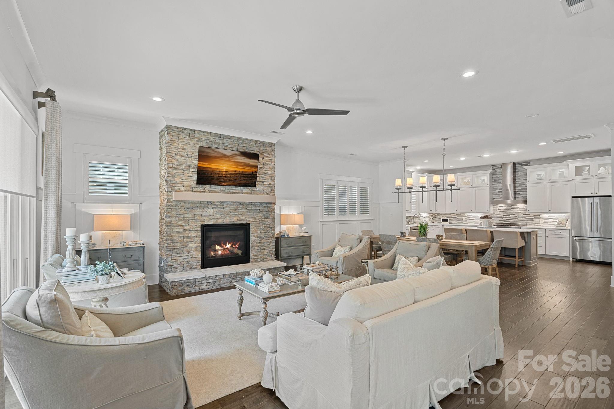 744 Amalfi Drive — Davidson