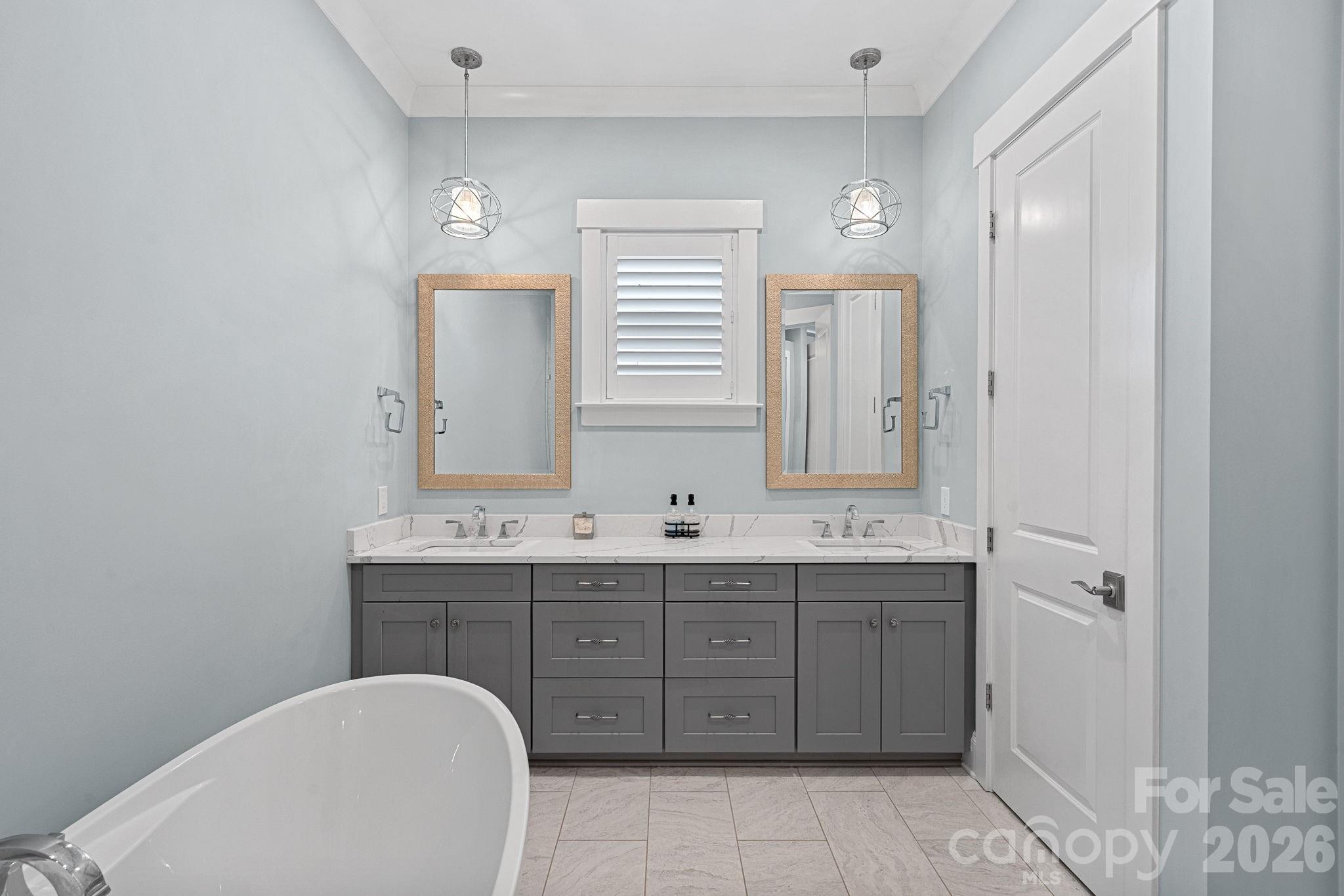 744 Amalfi Drive — Davidson