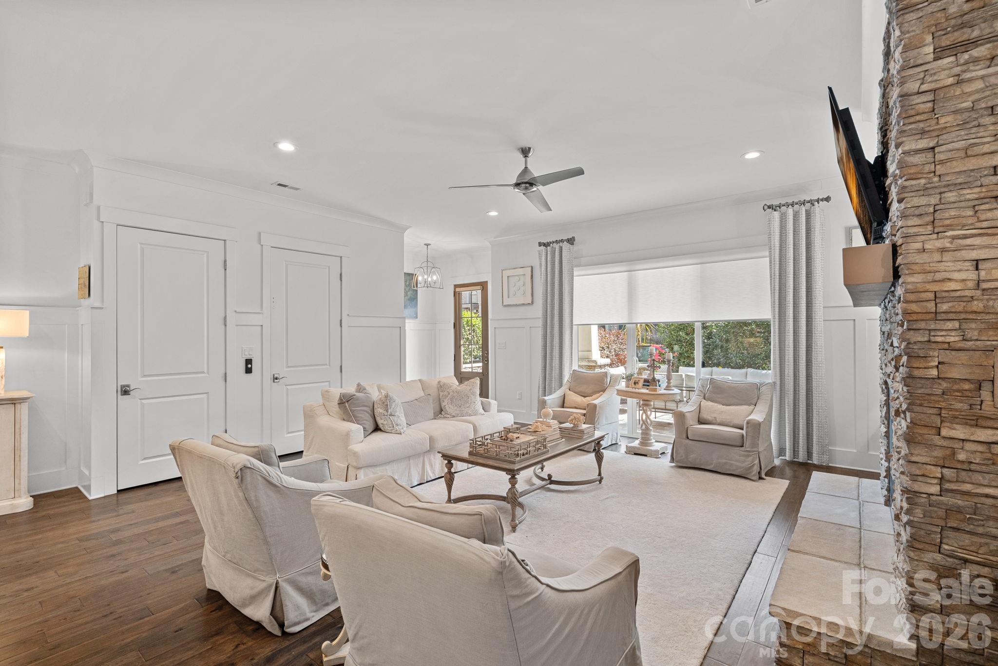 744 Amalfi Drive — Davidson