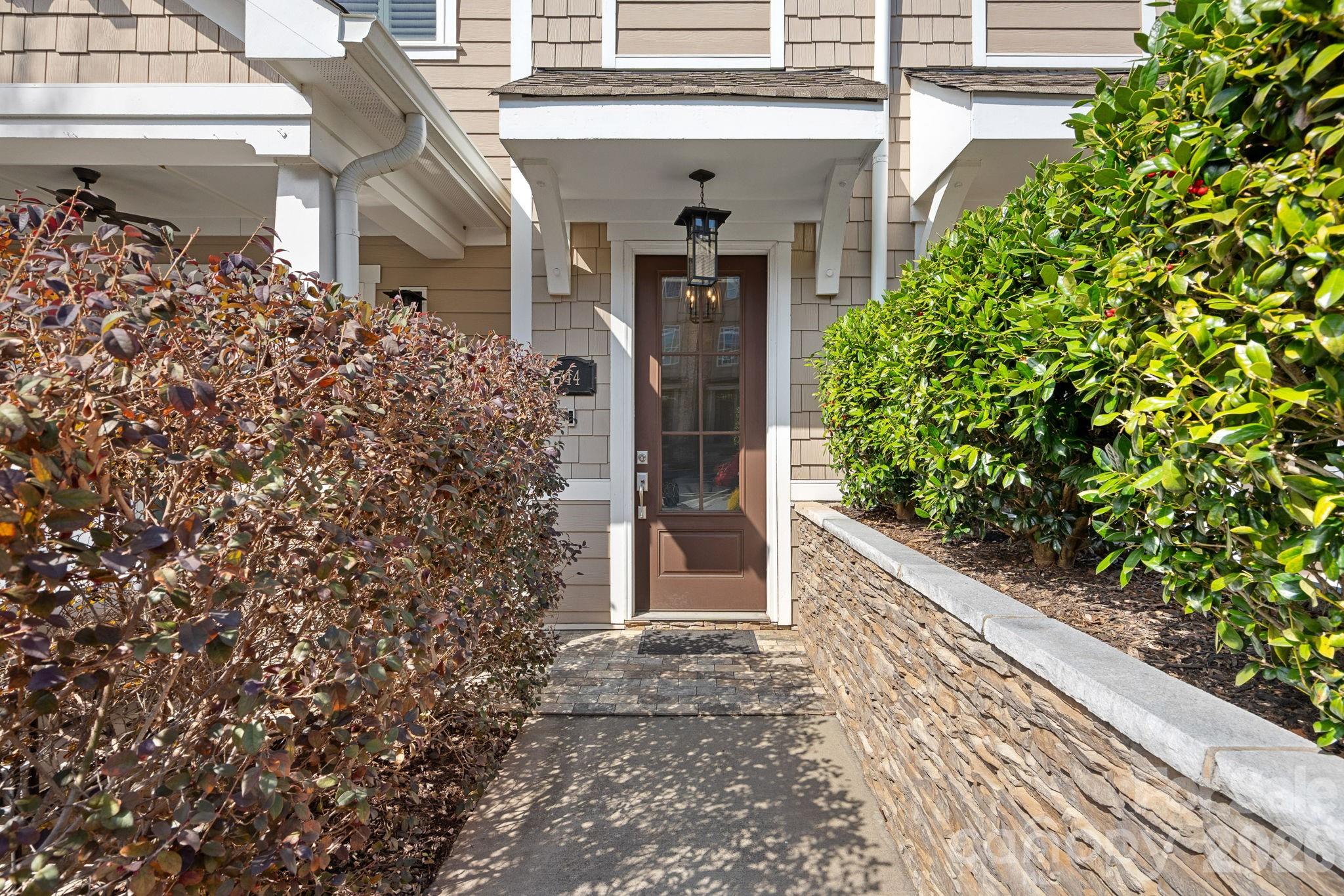 744 Amalfi Drive — Davidson