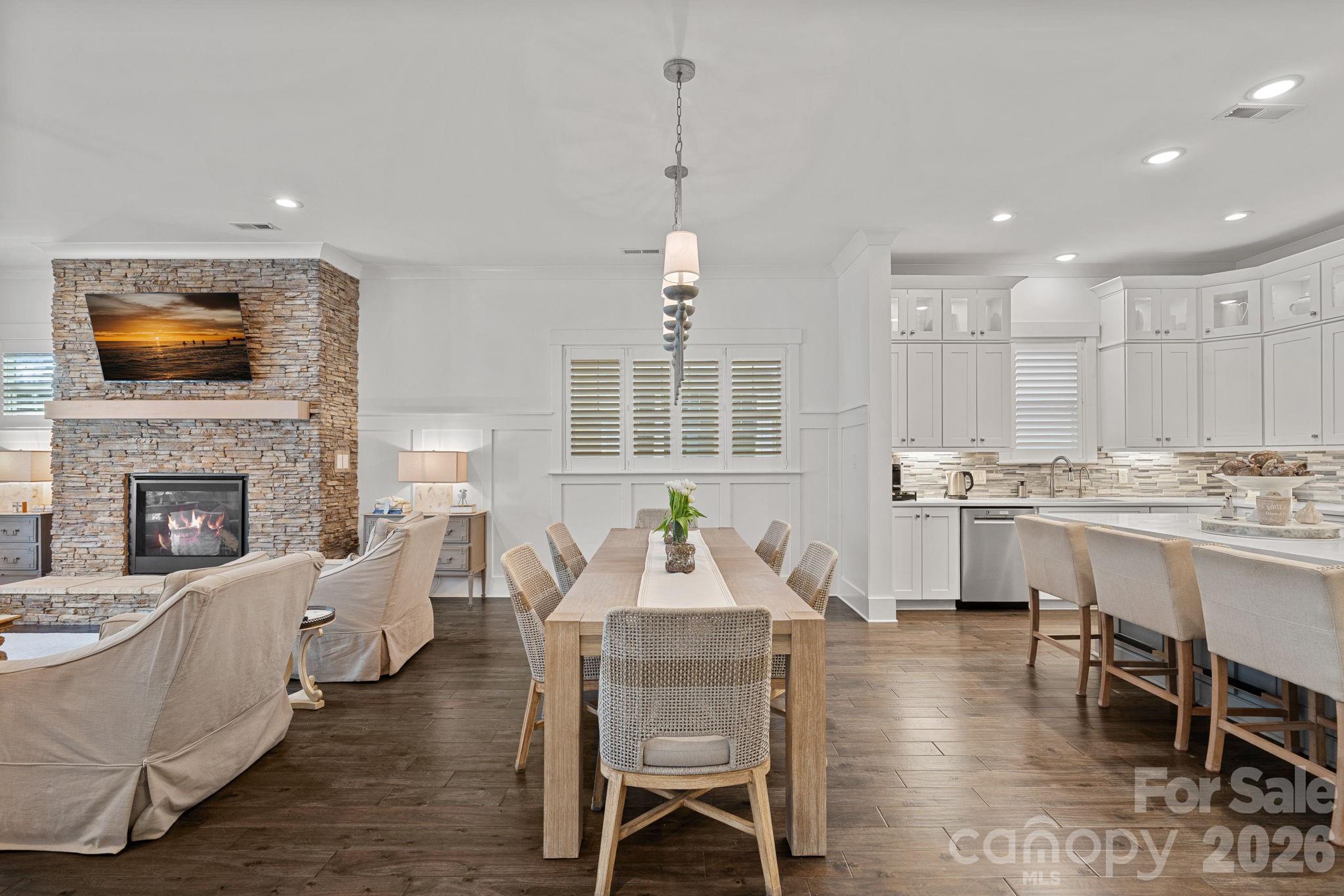 744 Amalfi Drive — Davidson