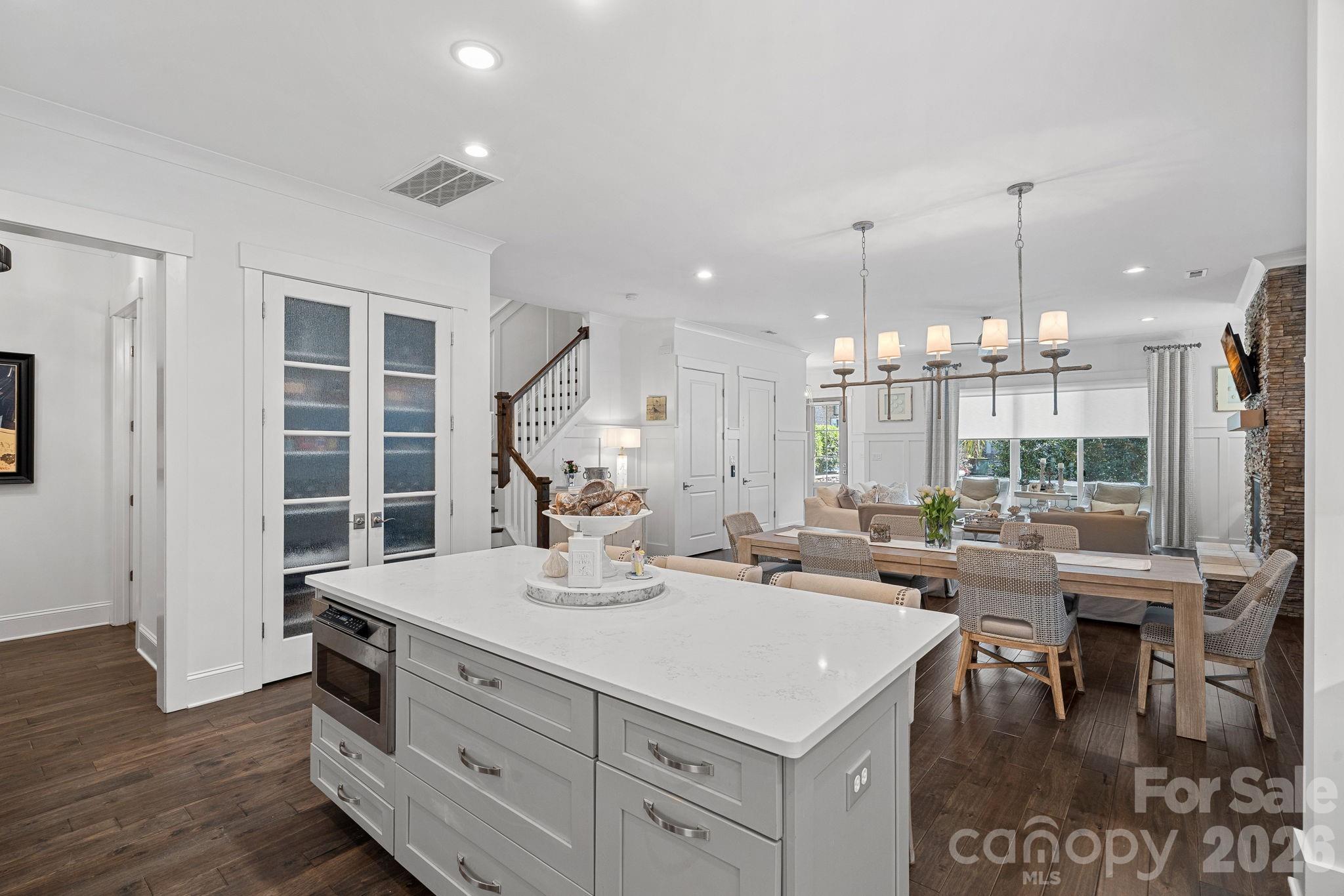 744 Amalfi Drive — Davidson
