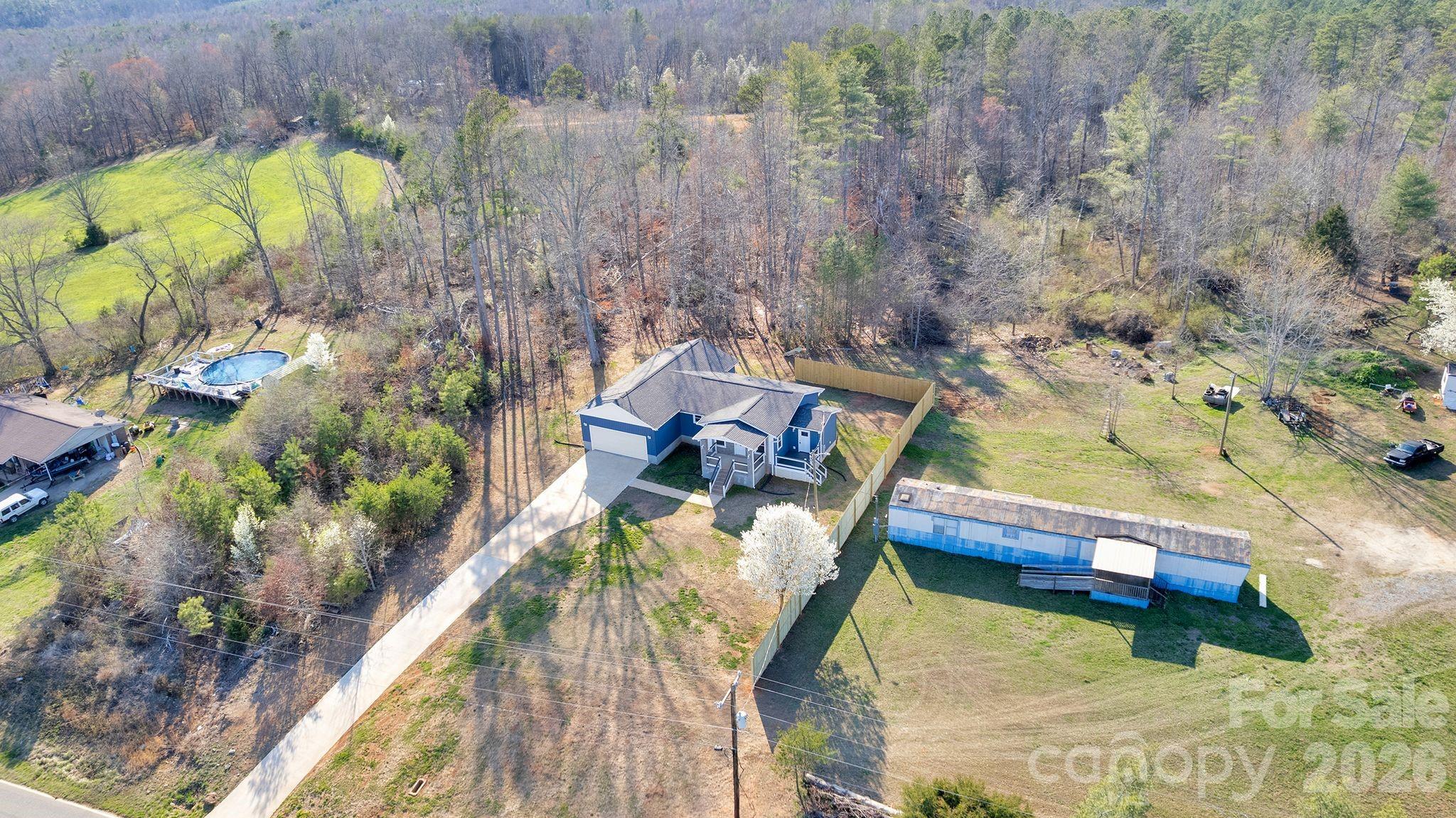 907 Carpenters Grove Church Road — Lawndale