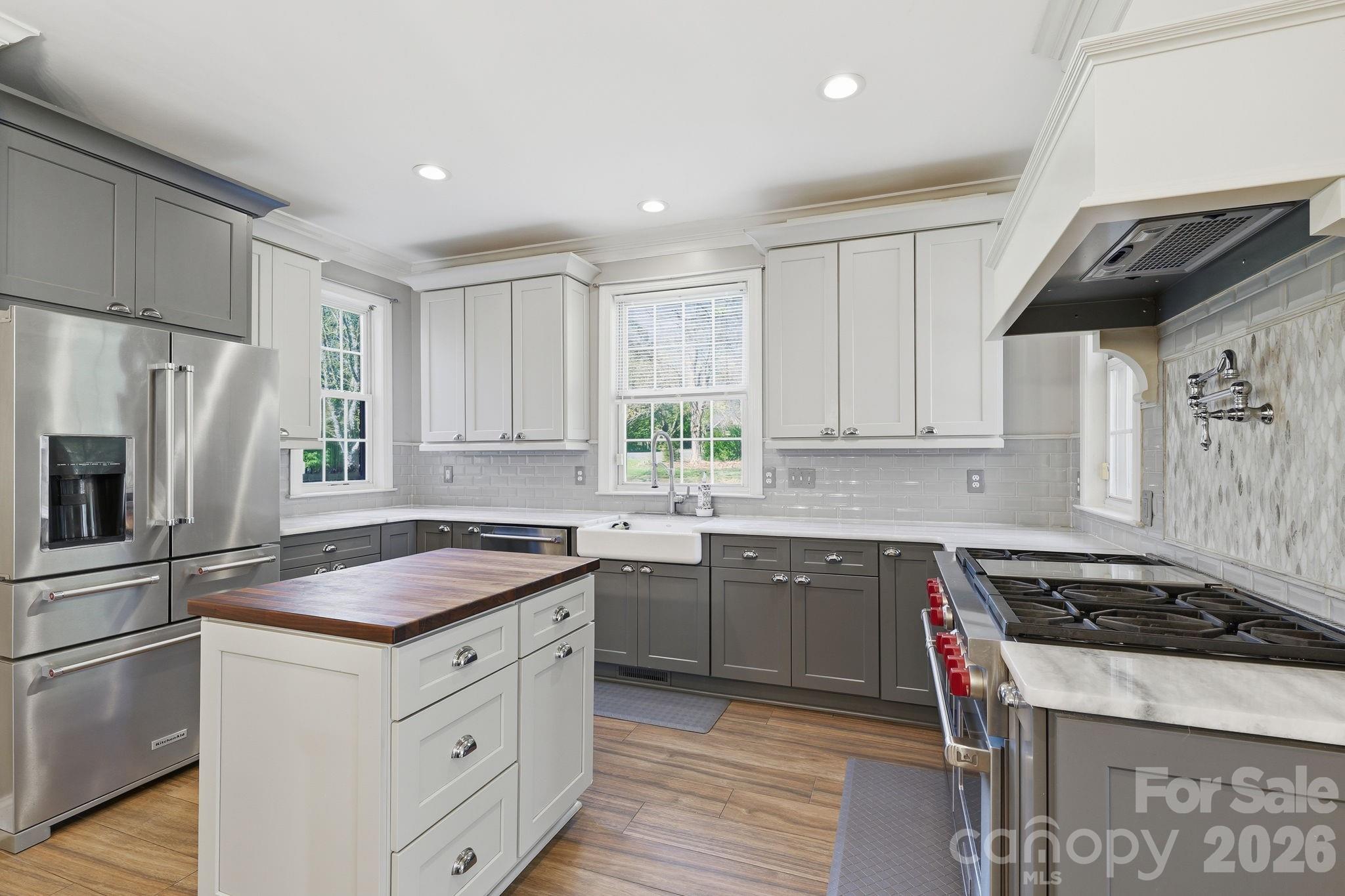 6119 Highview Road — Matthews