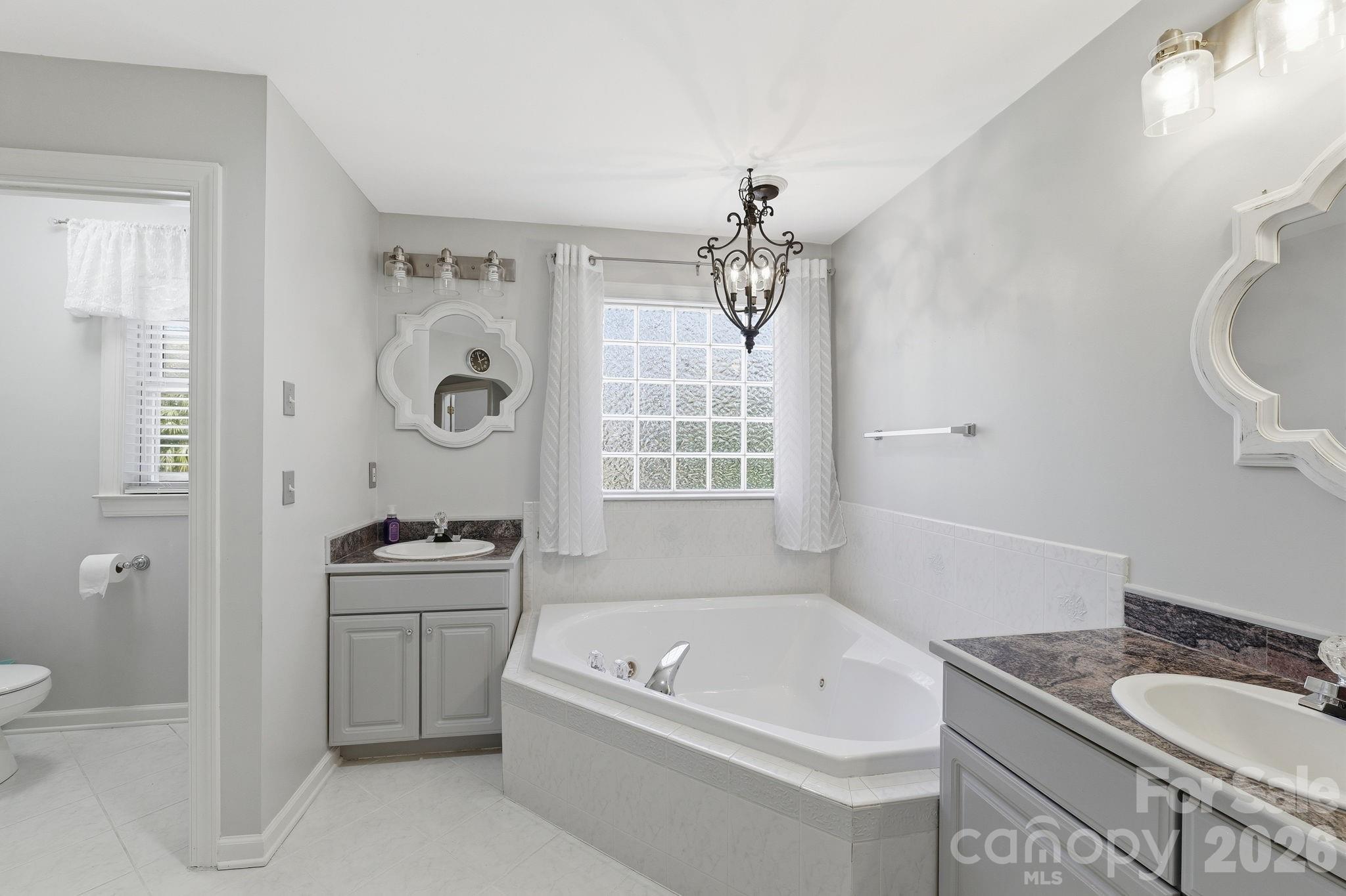 6119 Highview Road — Matthews
