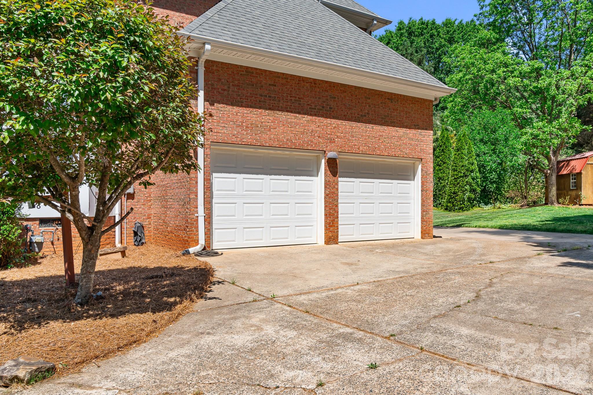 6119 Highview Road — Matthews