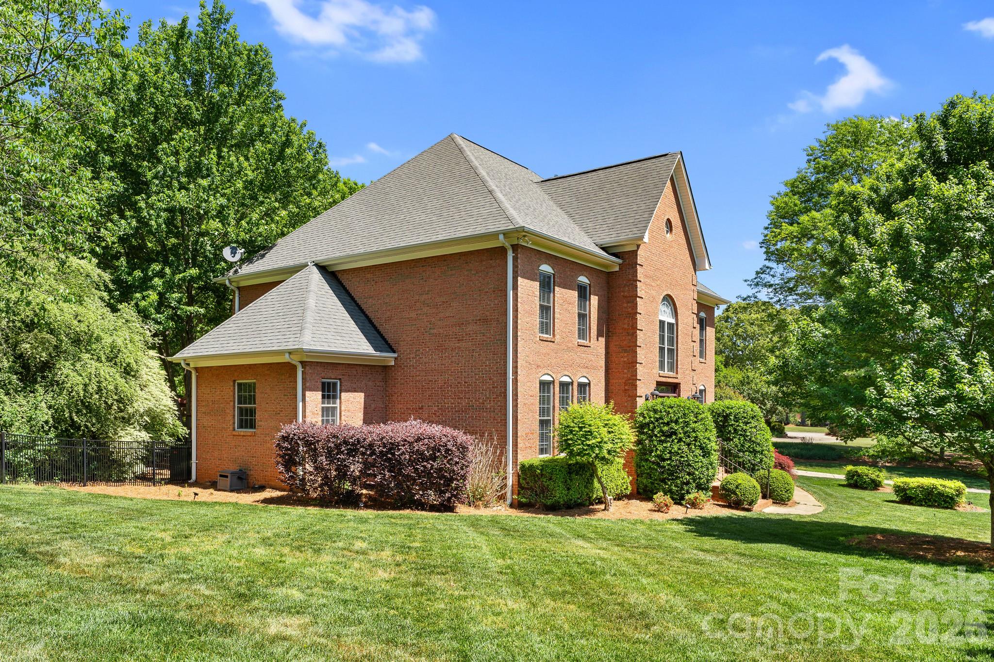 6119 Highview Road — Matthews