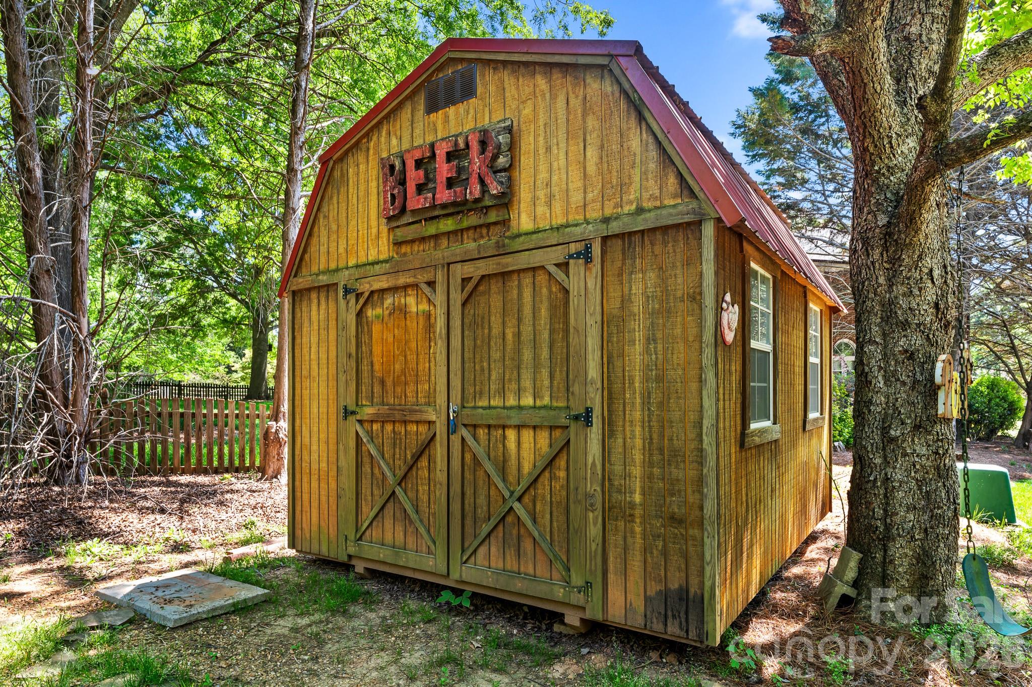6119 Highview Road — Matthews
