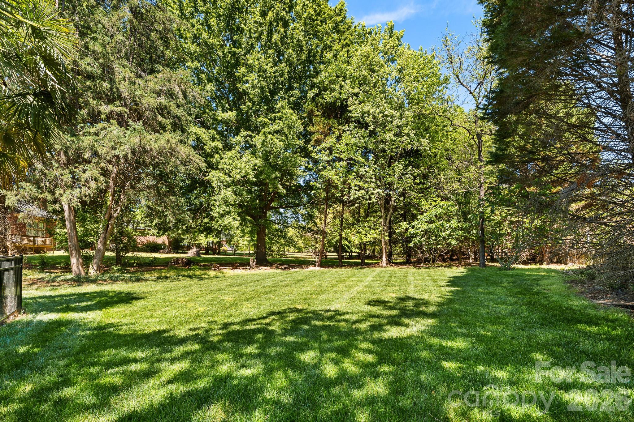 6119 Highview Road — Matthews