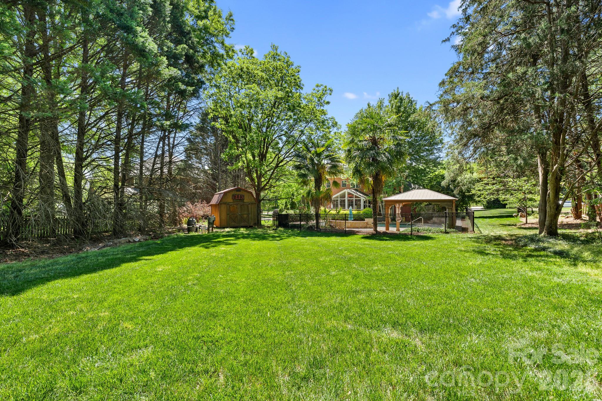 6119 Highview Road — Matthews