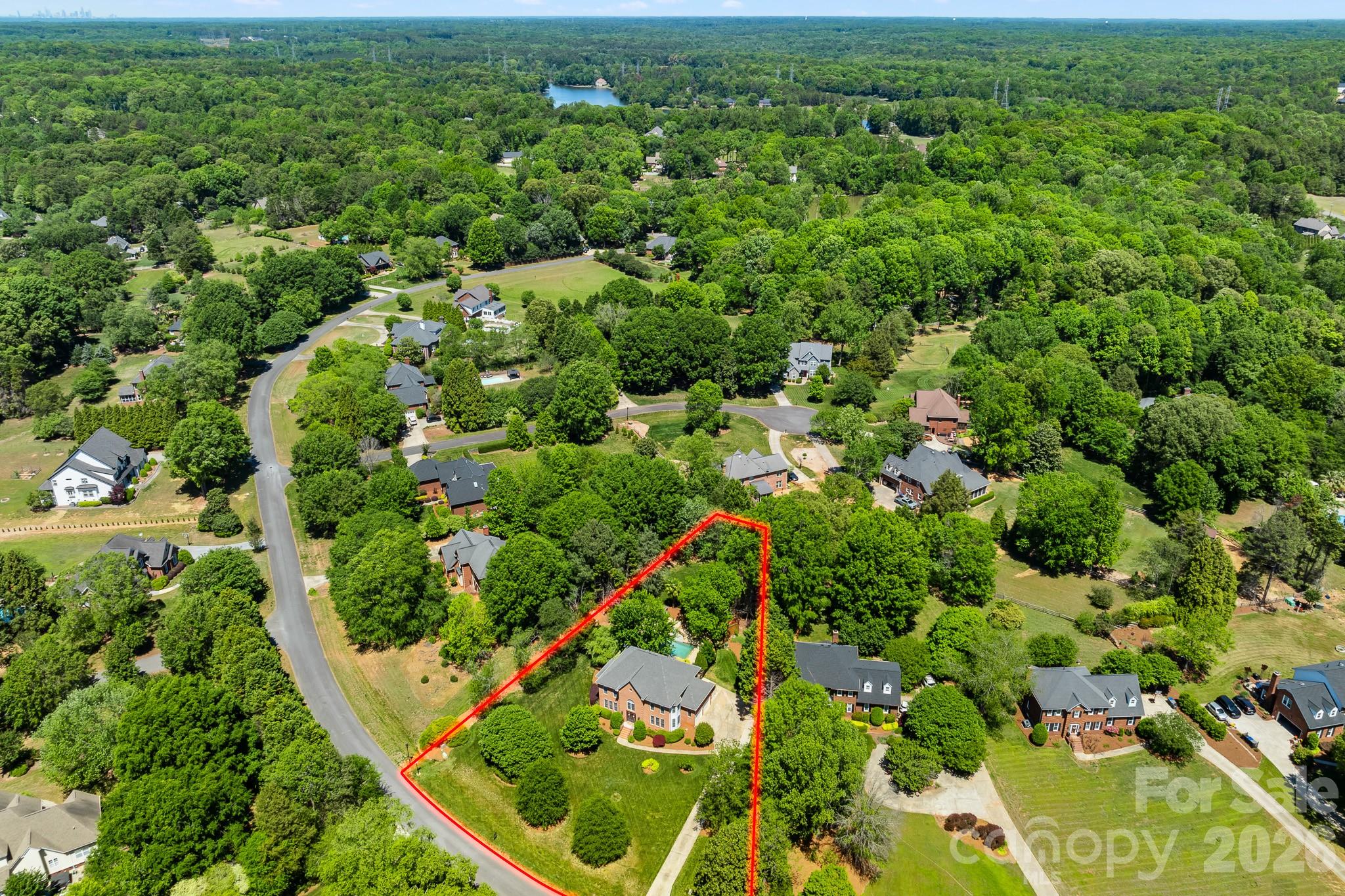 6119 Highview Road — Matthews