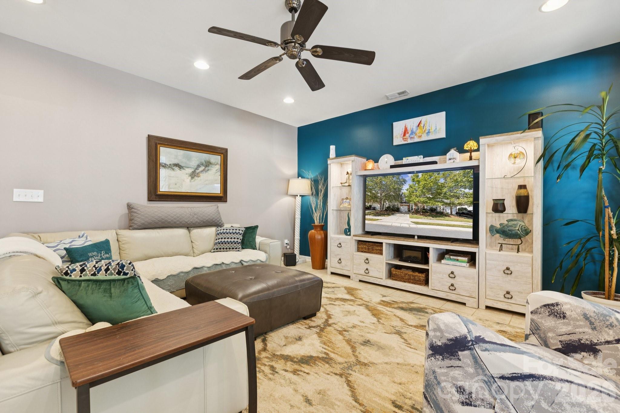 6037 Queens Walk Court — Fort Mill