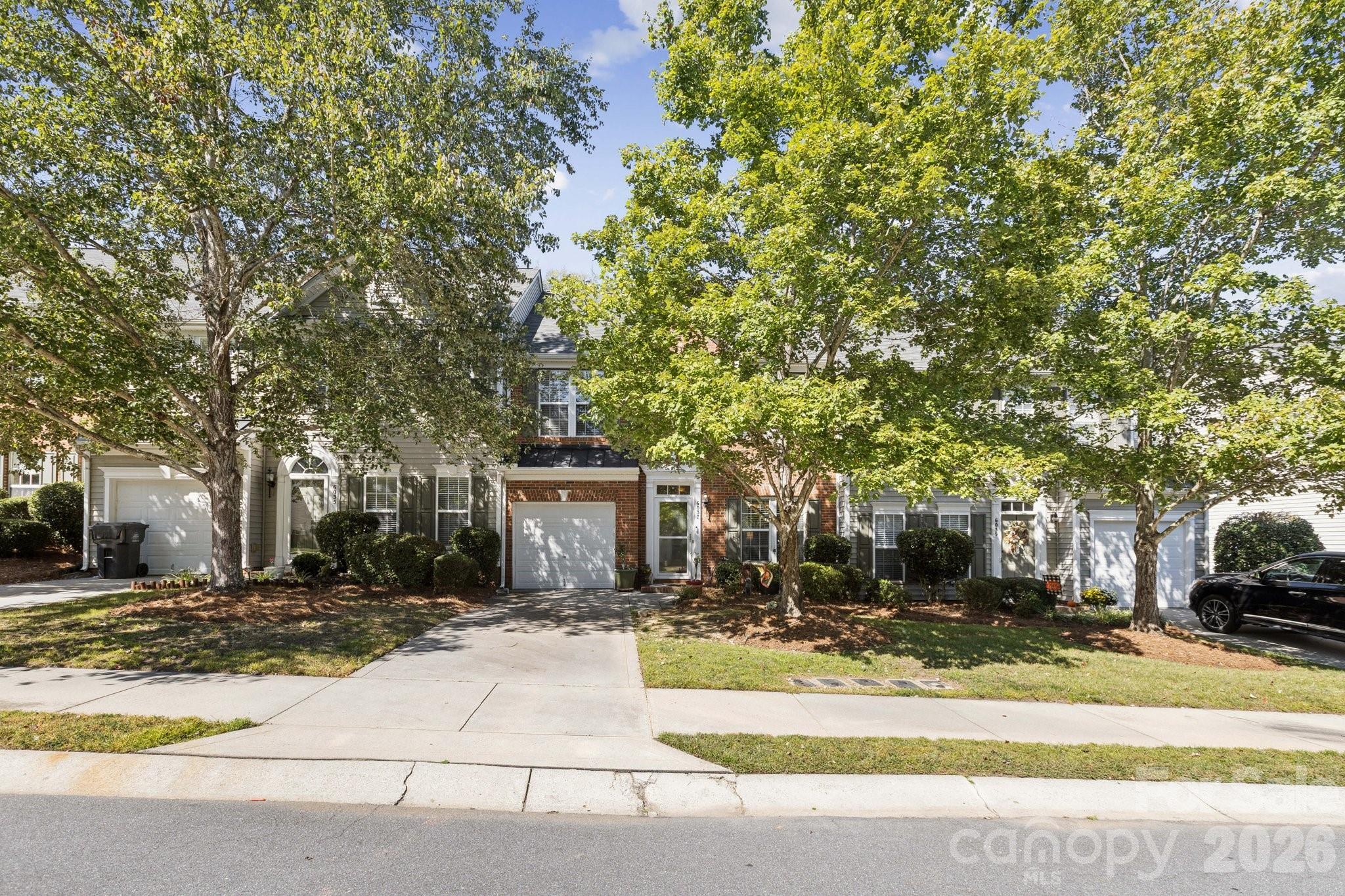 6037 Queens Walk Court — Fort Mill