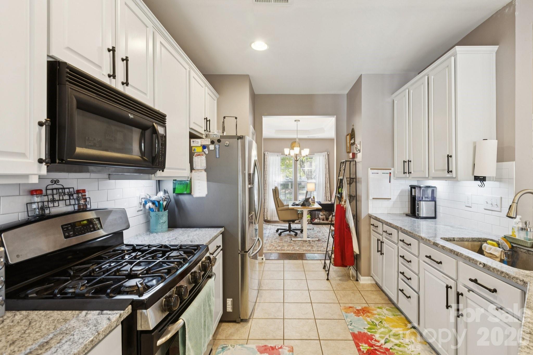 6037 Queens Walk Court — Fort Mill